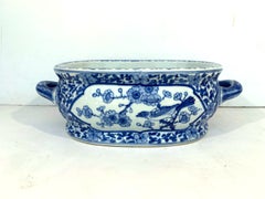 Blau-weiße Schale
