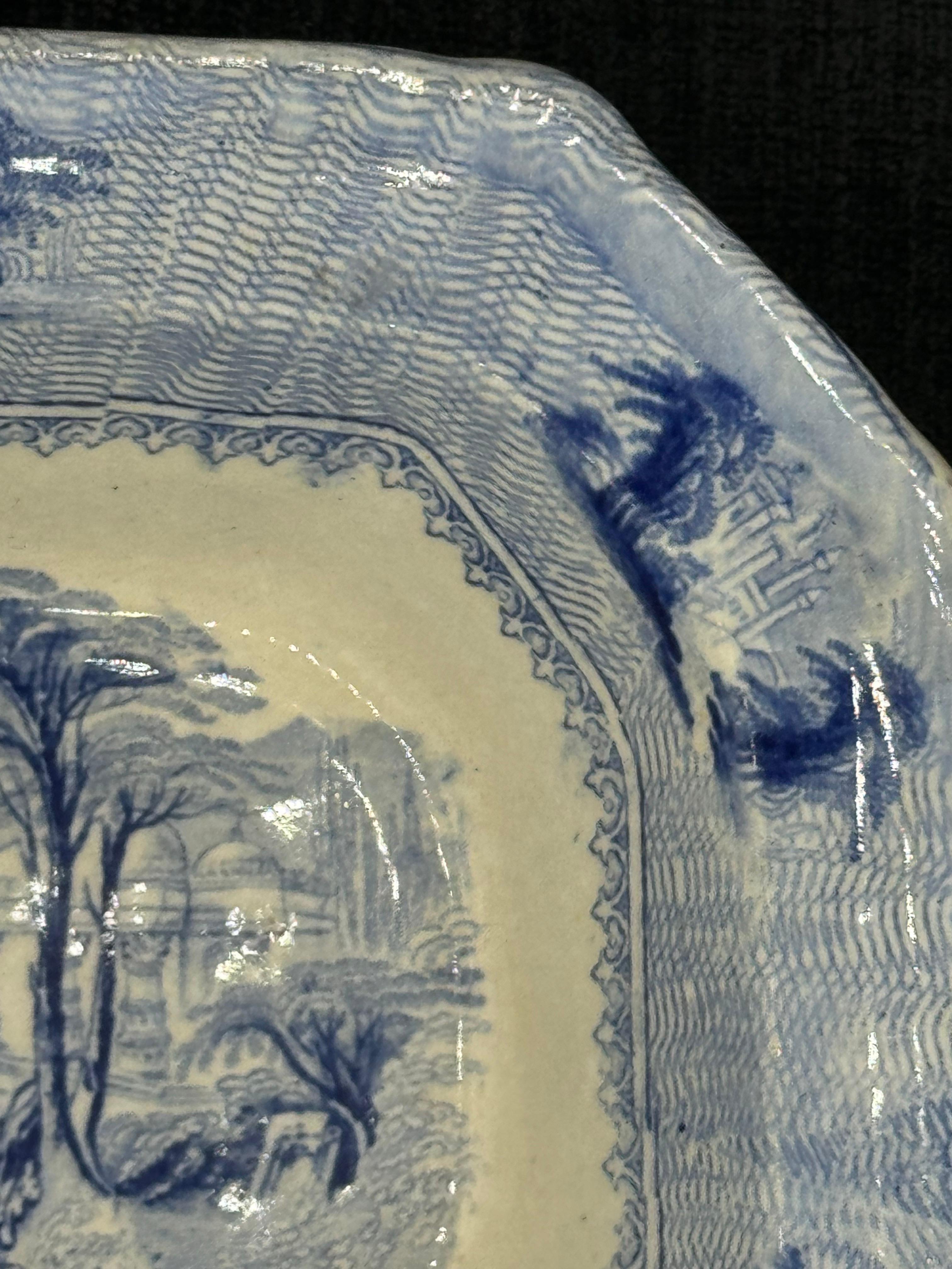 Plat bleu et blanc Siam  Vaisselle à transfert en pierre de fer en vente 7
