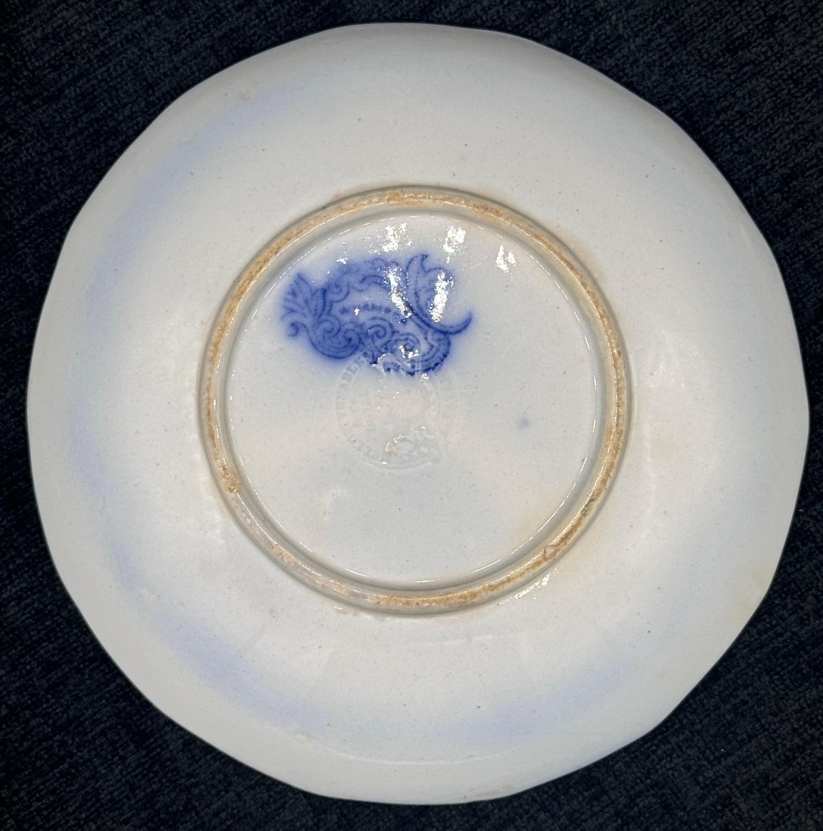 Plato azul y blanco, Staffordshire Patrón inglés Whampoa Impreso por transferencia siglo XIX en venta