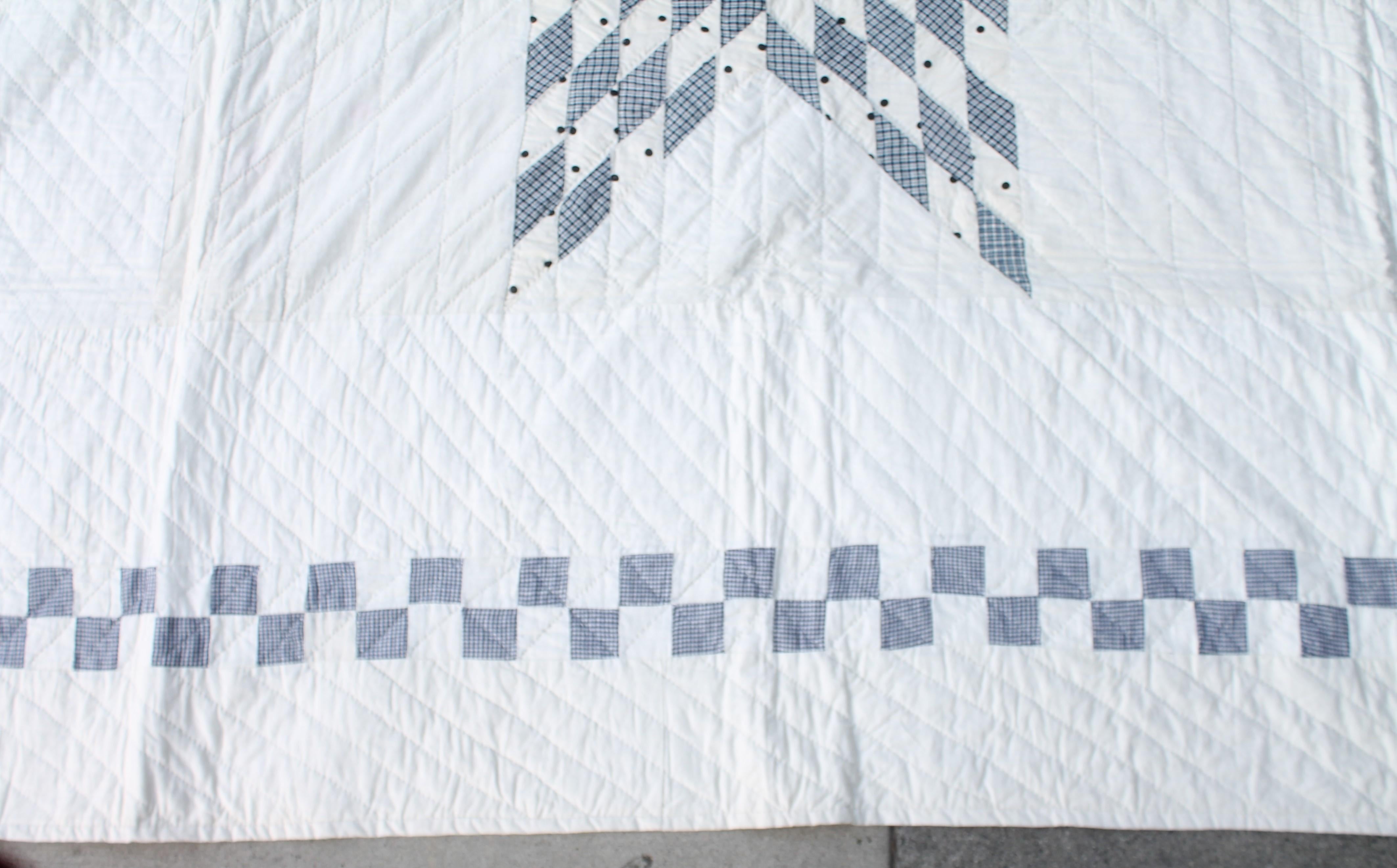 American Blue and White Eight Point Star Quilt For Sale