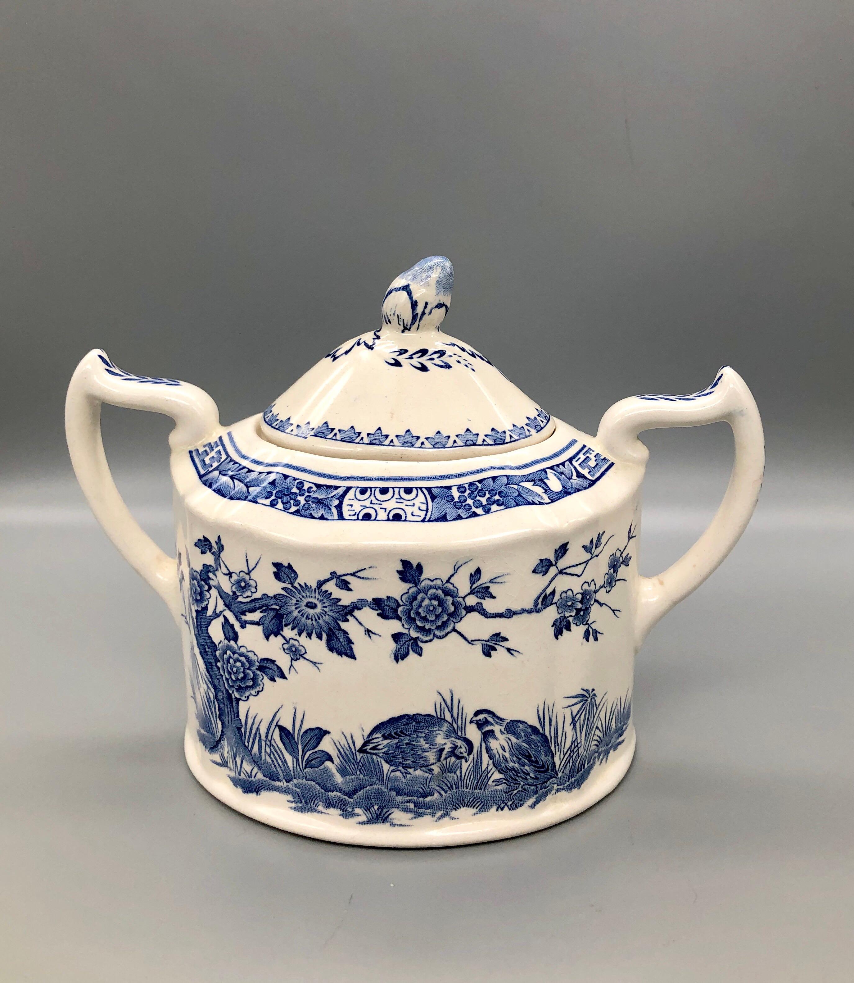 Blue and White Furnivals Quail 1913 Pottery Teapot, Creamer and Sugar Bowl Set In Good Condition For Sale In Vineyard Haven, MA