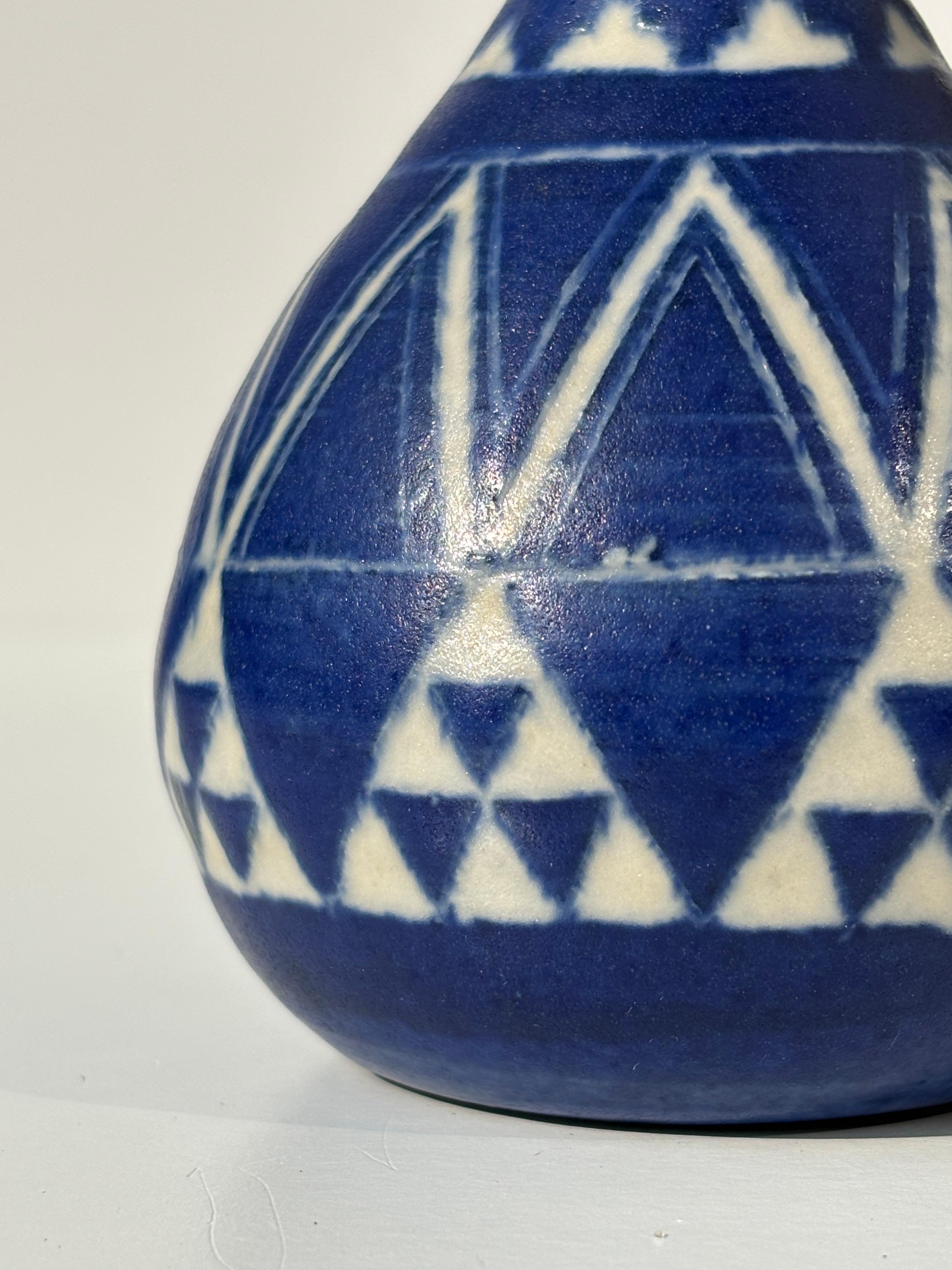 European Blue, White Geometric Decor Stoneware Vase For Sale
