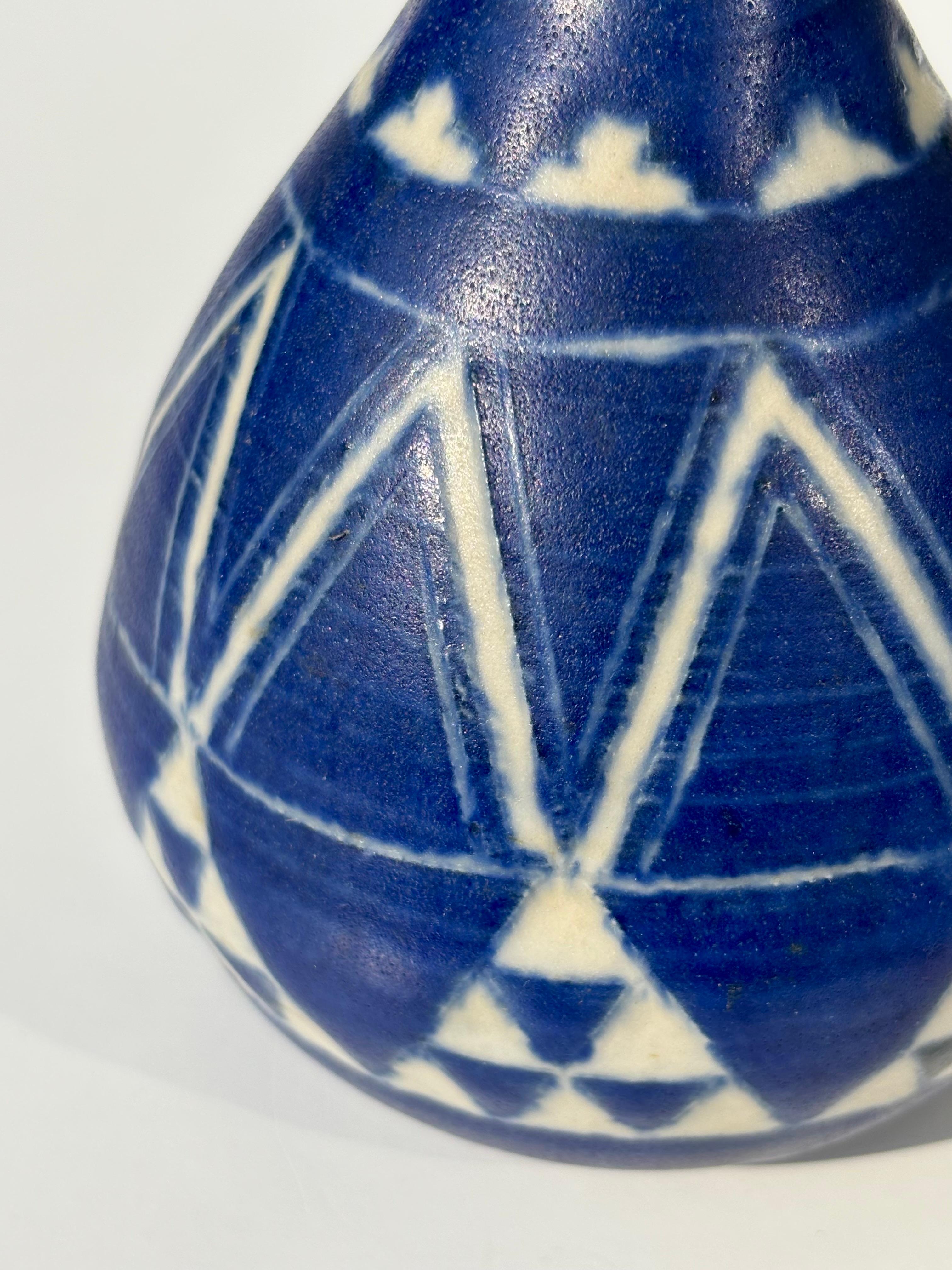 20th Century Blue, White Geometric Decor Stoneware Vase For Sale