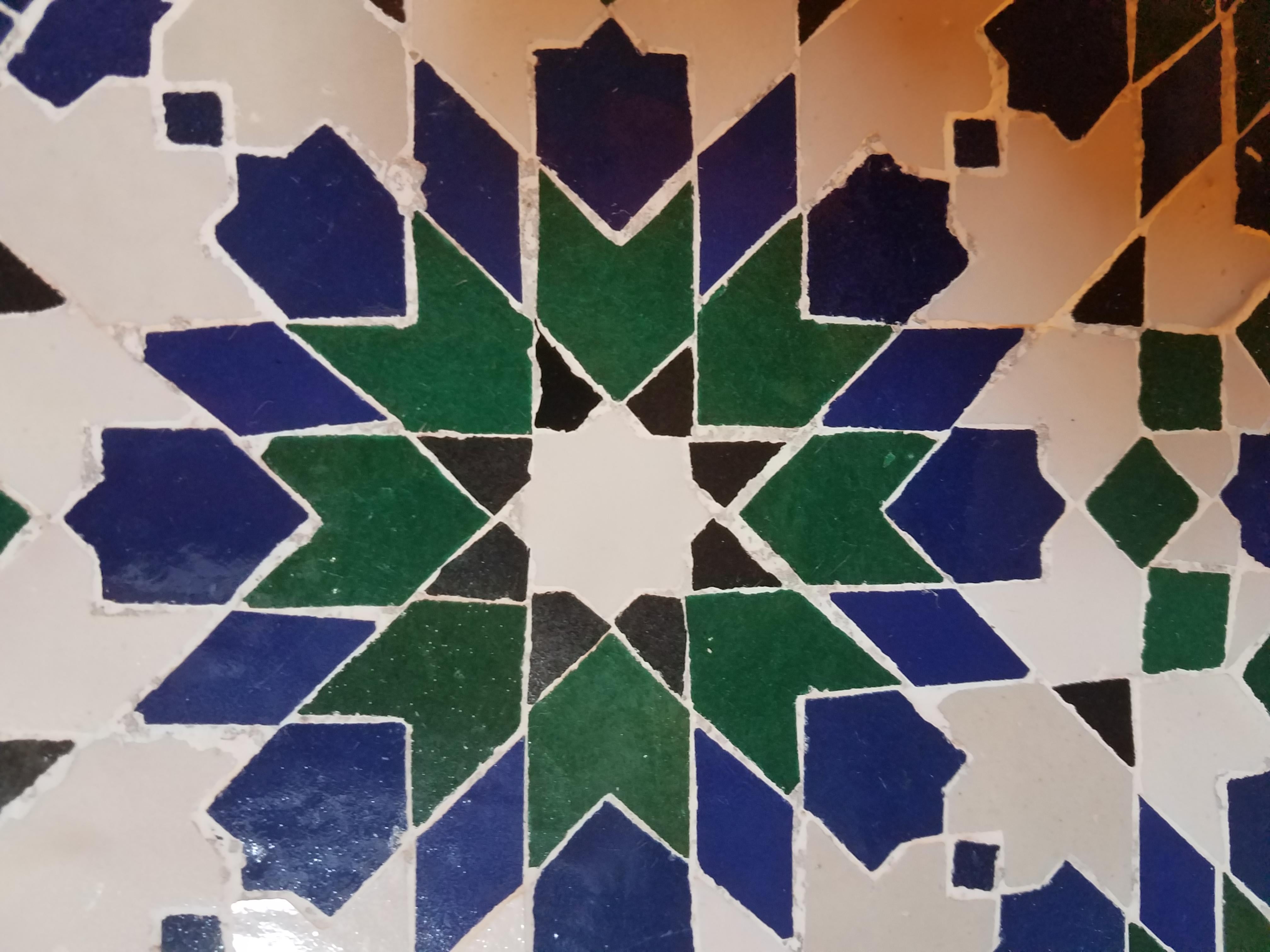 Blue/White/Green Moroccan Mosaic Tile Fountain In New Condition For Sale In Orlando, FL