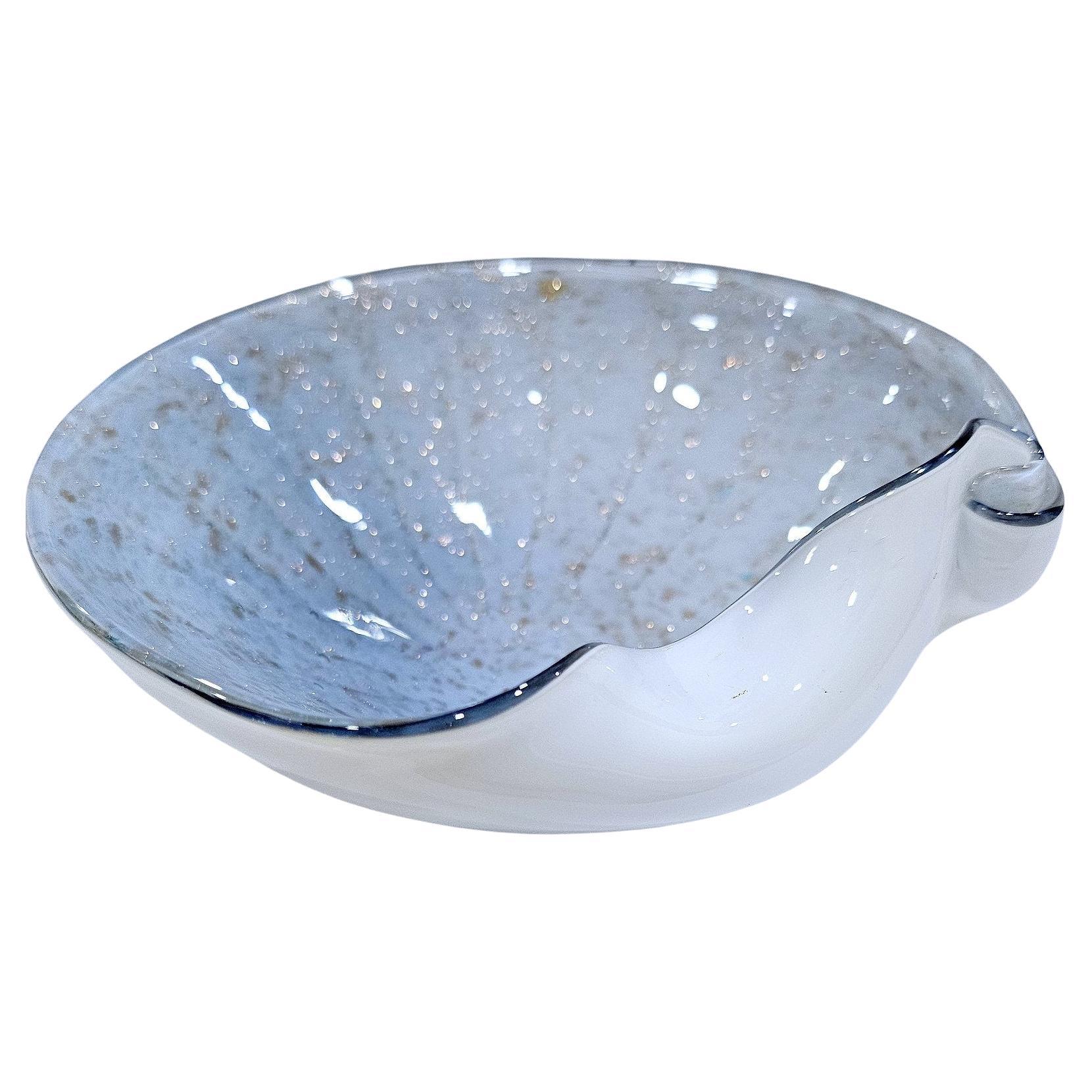 Blue & White Murano Glass Bowl with Copper Aventurine by Fratelli Toso in vendita