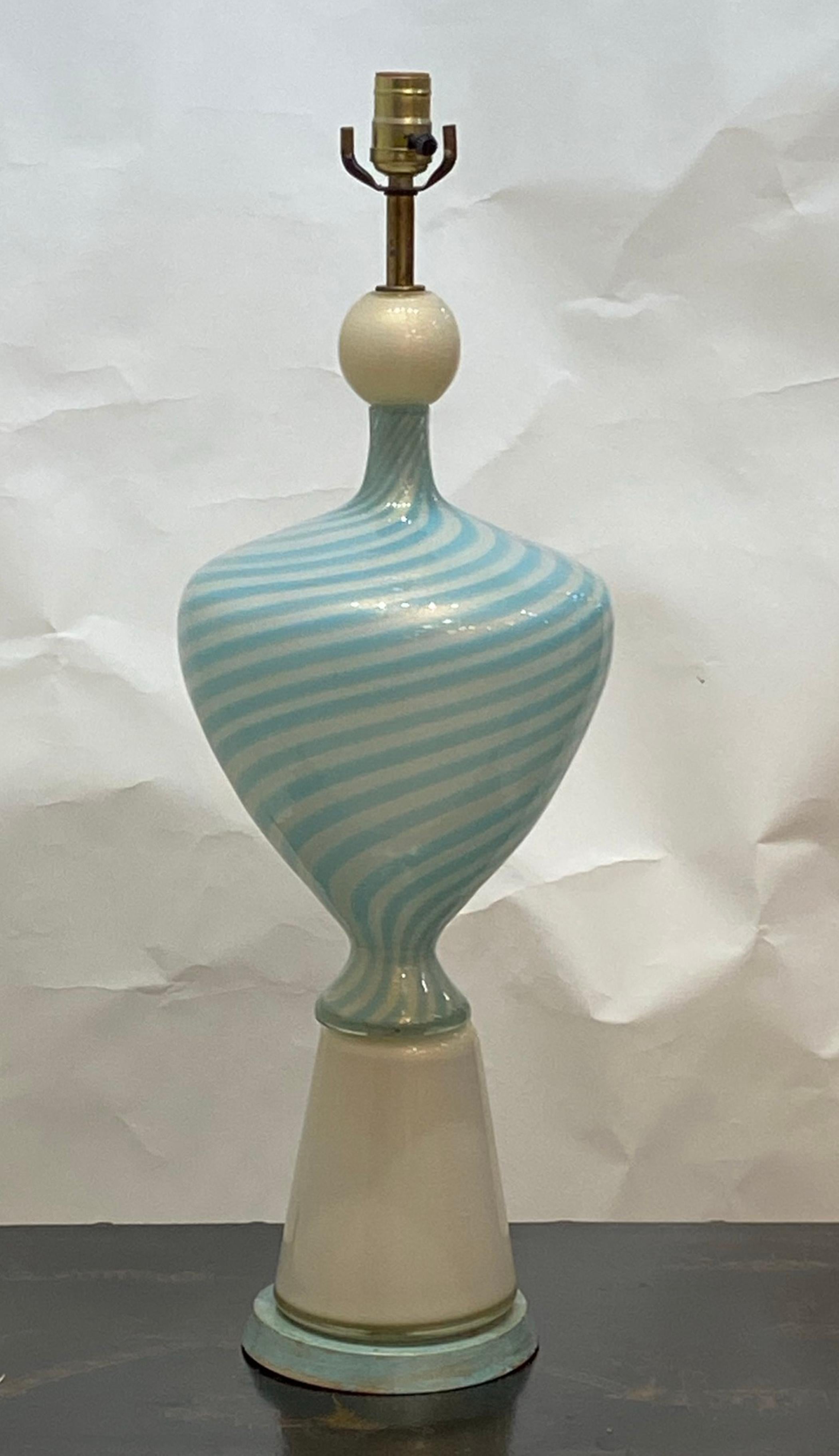 Blue & White Murano Glass Table Lamp In Good Condition In West Palm Beach, FL