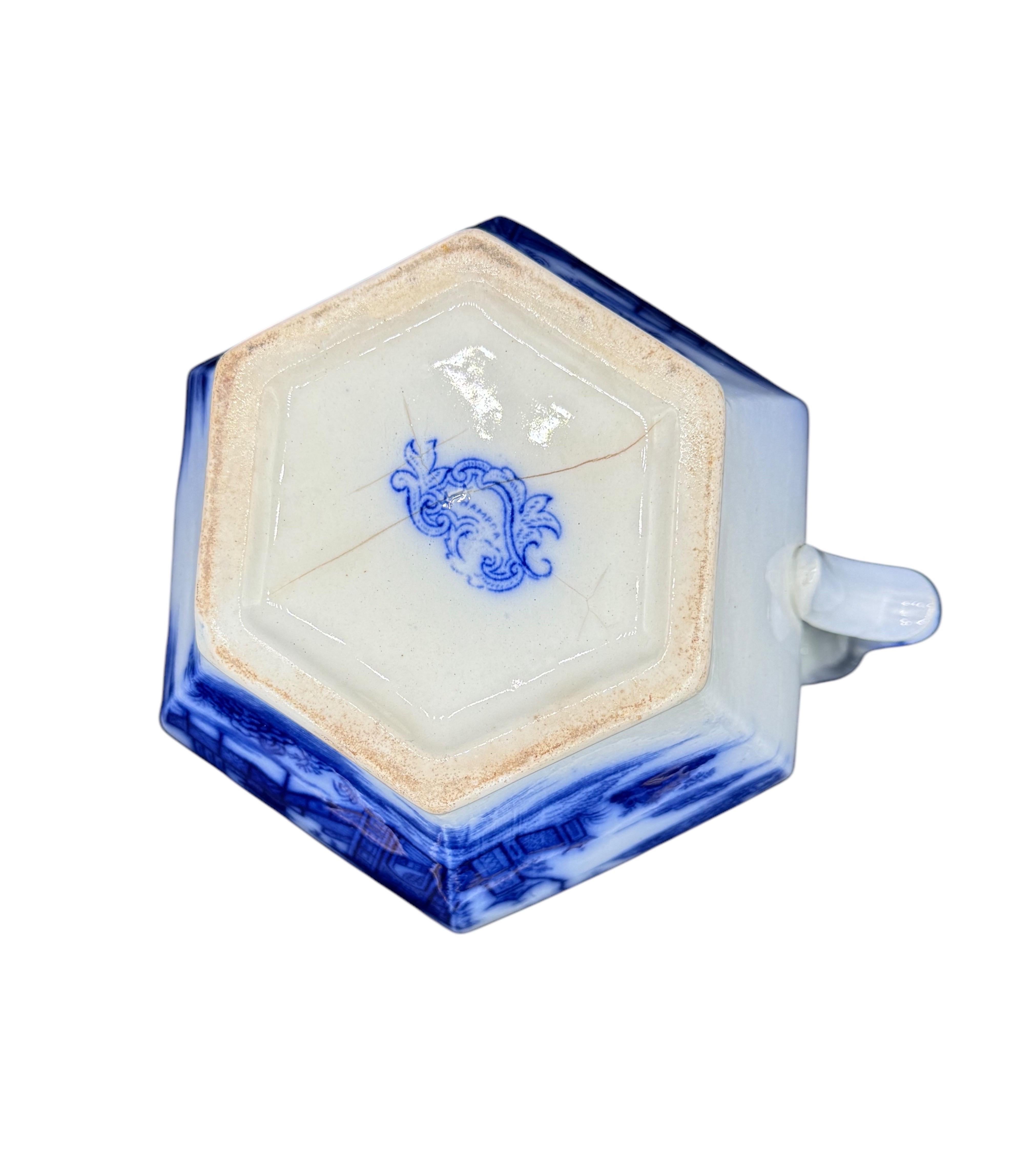 Ceramica Brocca blu e bianca 