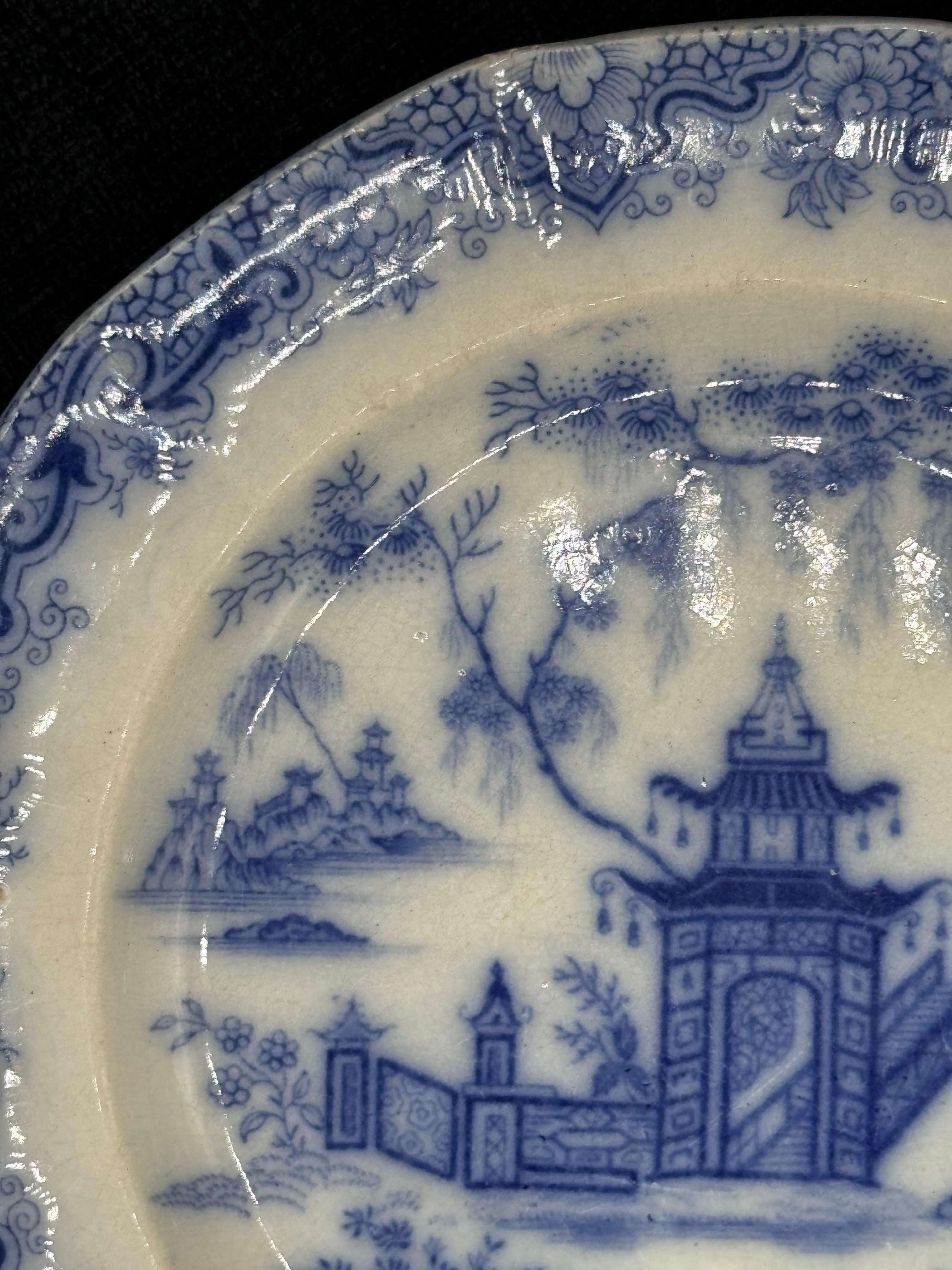Blau-weißer Teller 8.25 Staffordshire Transferware Whampoa Muster (William IV.) im Angebot