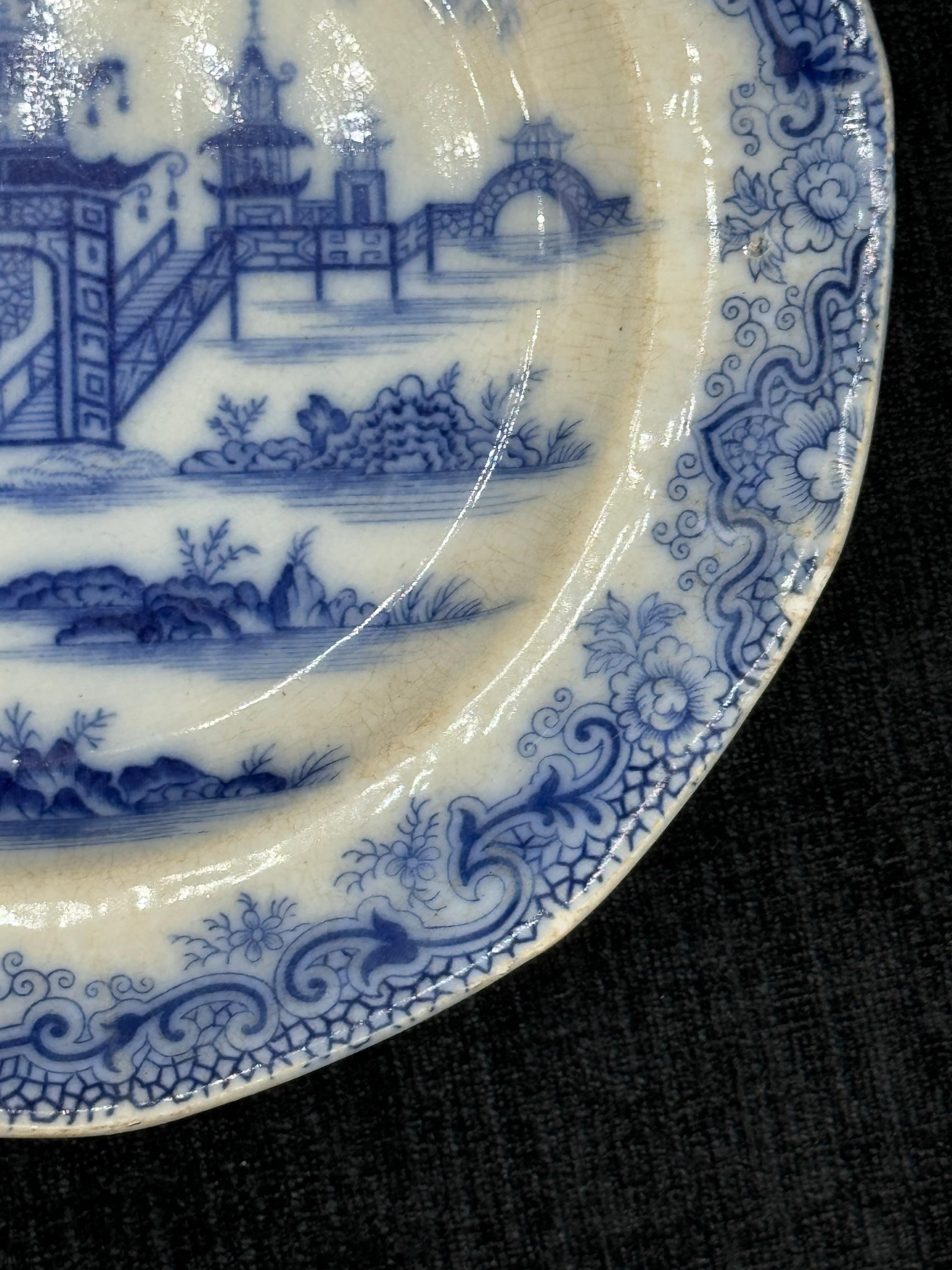Cuit Assiette bleue et blanche 8.25