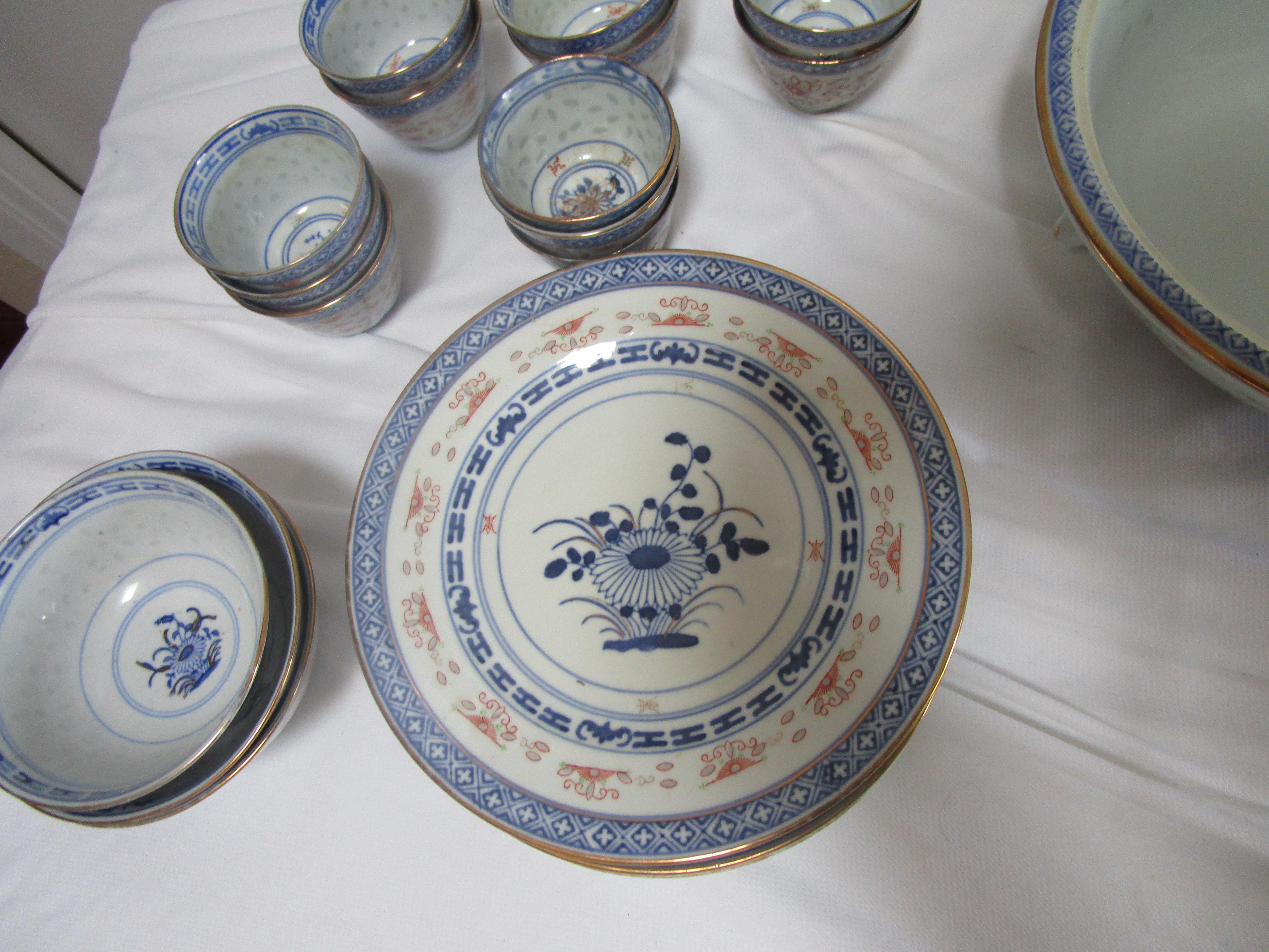 Chinese Export Blue, White Porcelain Gilt Lotus Flower Jingdezhen Serving Bowls, Teacups For Sale
