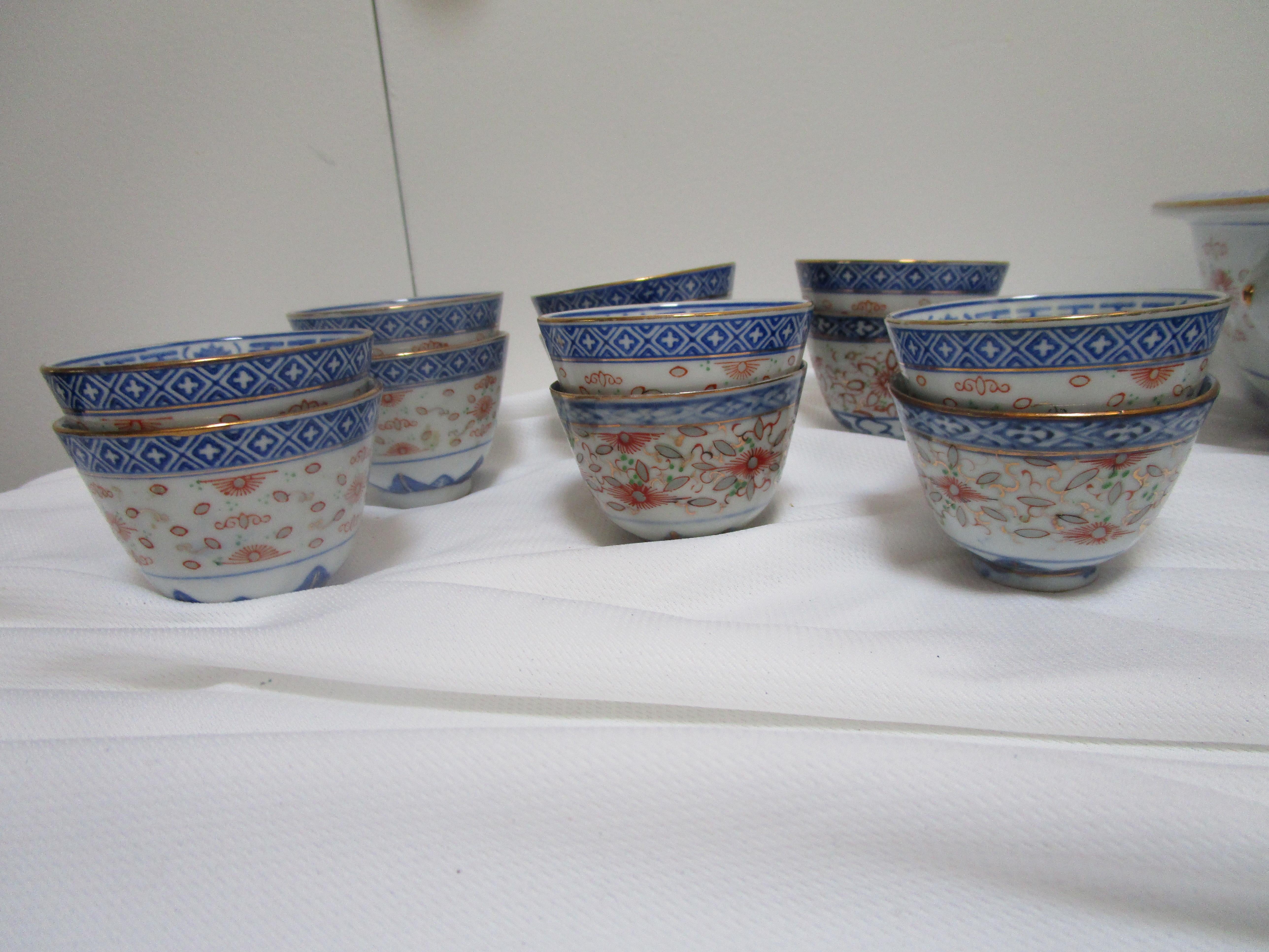 Blue, White Porcelain Gilt Lotus Flower Jingdezhen Serving Bowls, Teacups In Good Condition For Sale In Lomita, CA