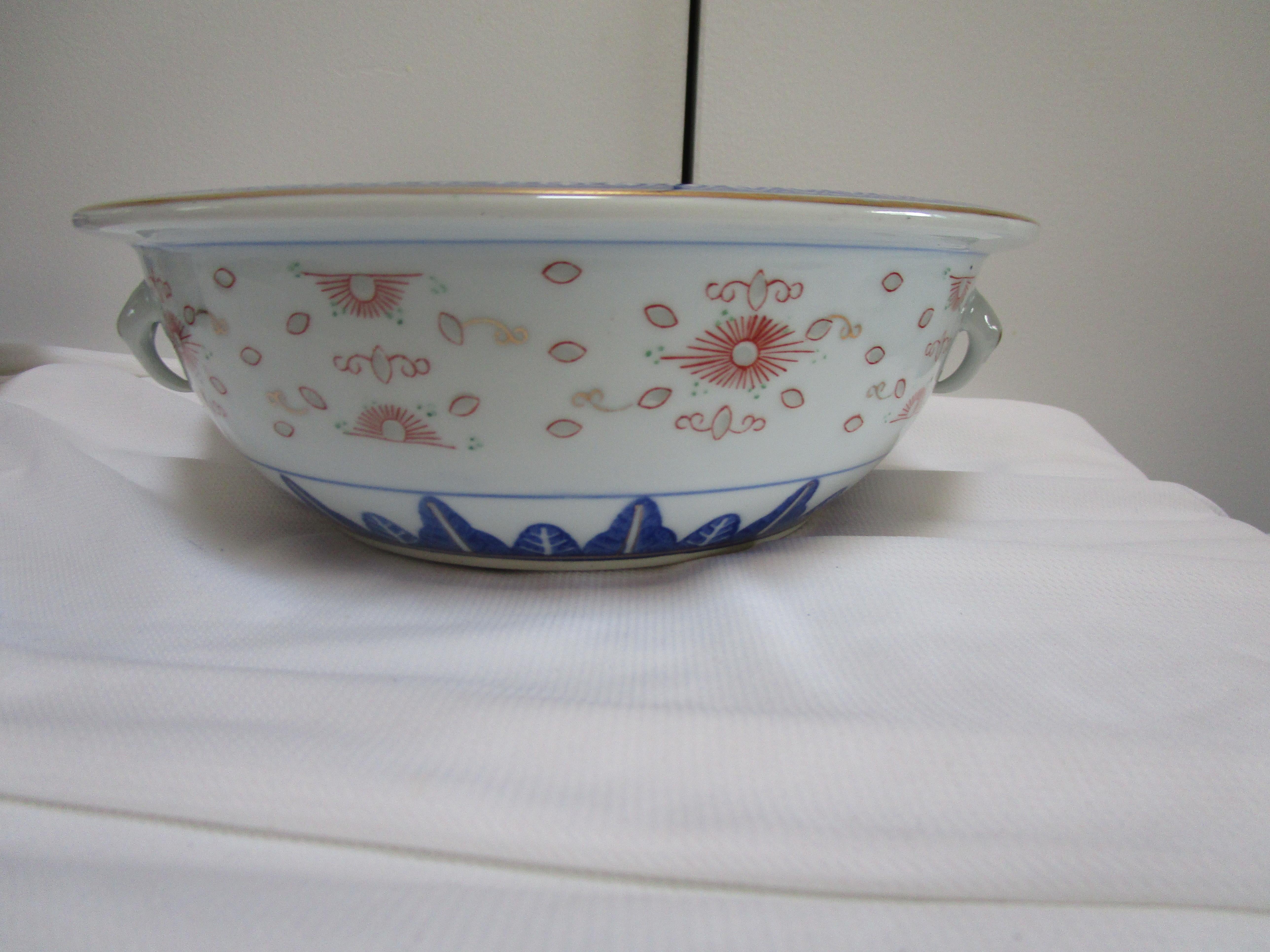 20th Century Blue, White Porcelain Gilt Lotus Flower Jingdezhen Serving Bowls, Teacups For Sale
