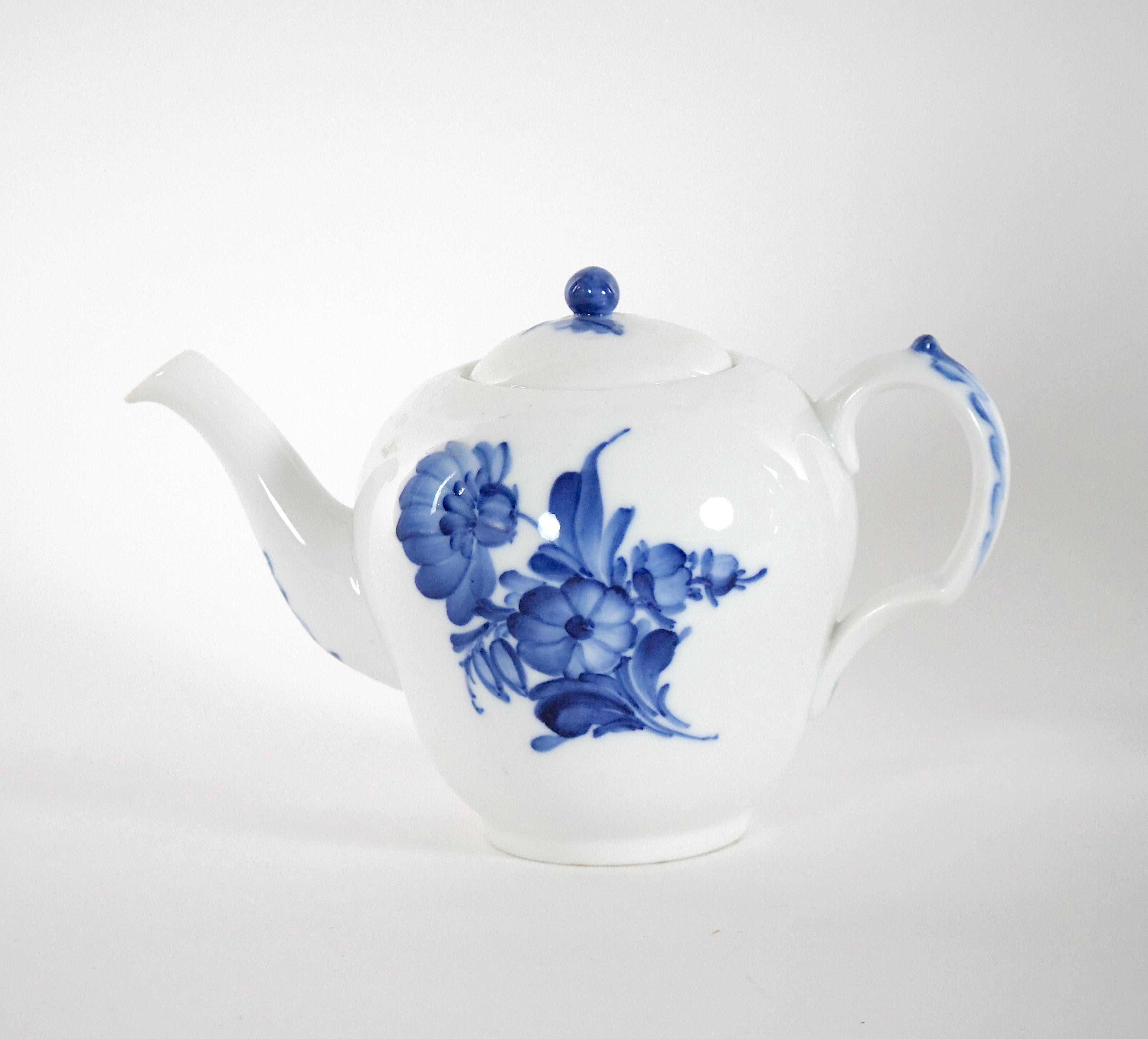 Blue & White Royal Copenhagen Denmark Part Dinner Set With Serving Pieces For Sale 3