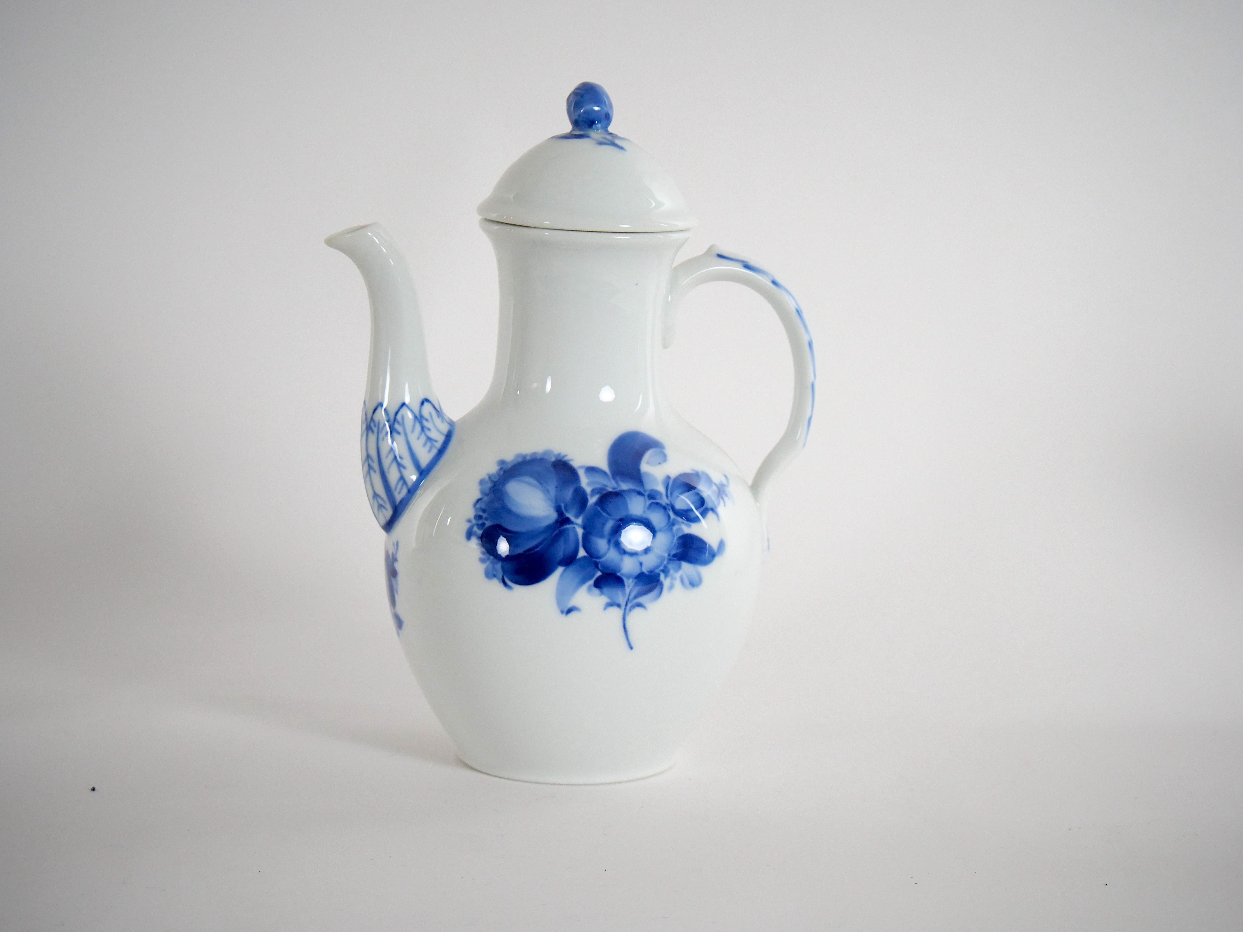 Blue & White Royal Copenhagen Denmark Part Dinner Set With Serving Pieces For Sale 8