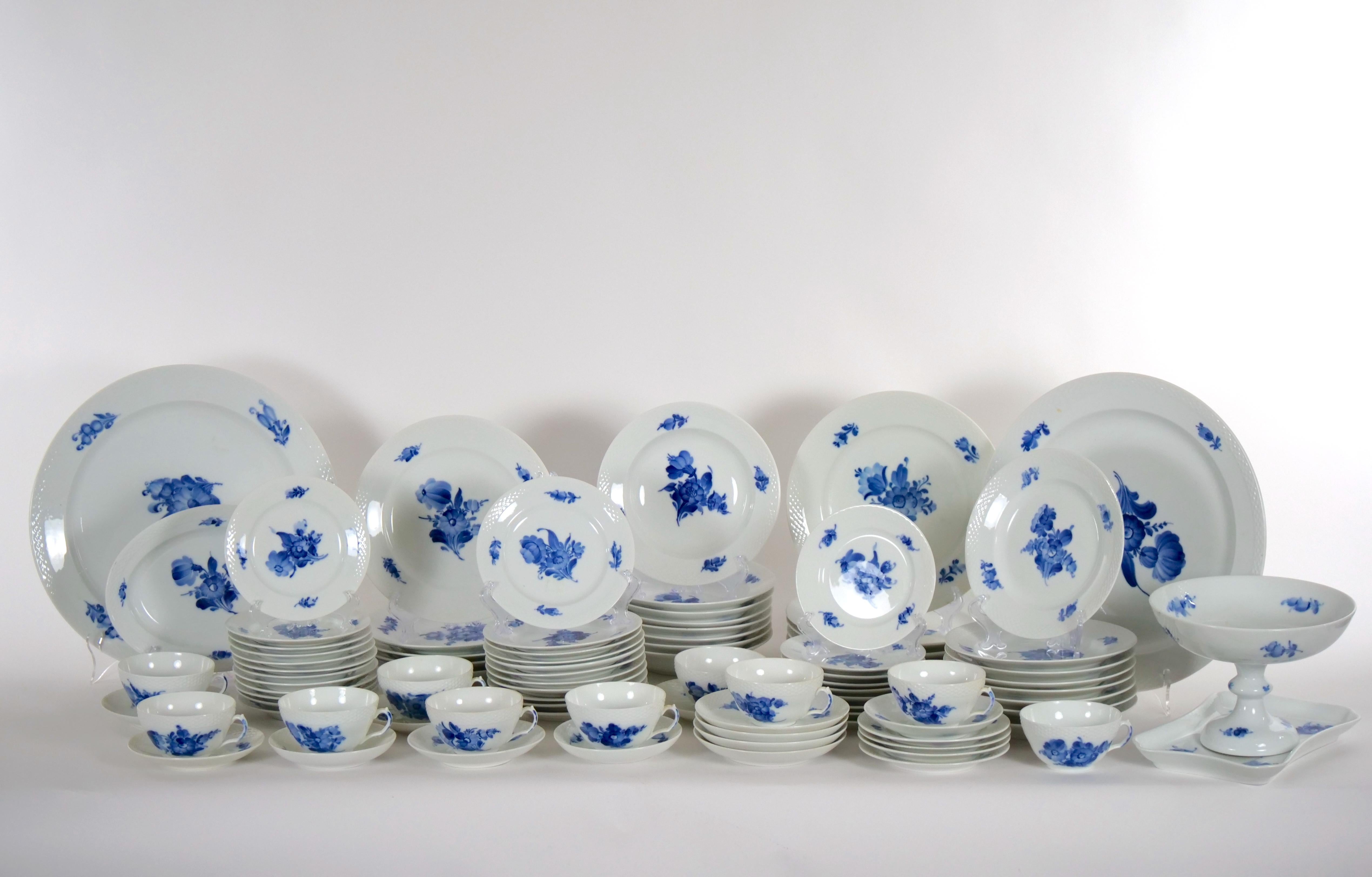 Discover the timeless beauty of a blue and white Royal Copenhagen Denmark part dinner set, complete with exquisite serving pieces. This remarkable collection encapsulates the essence of classic elegance and danish craftsmanship, ensuring an