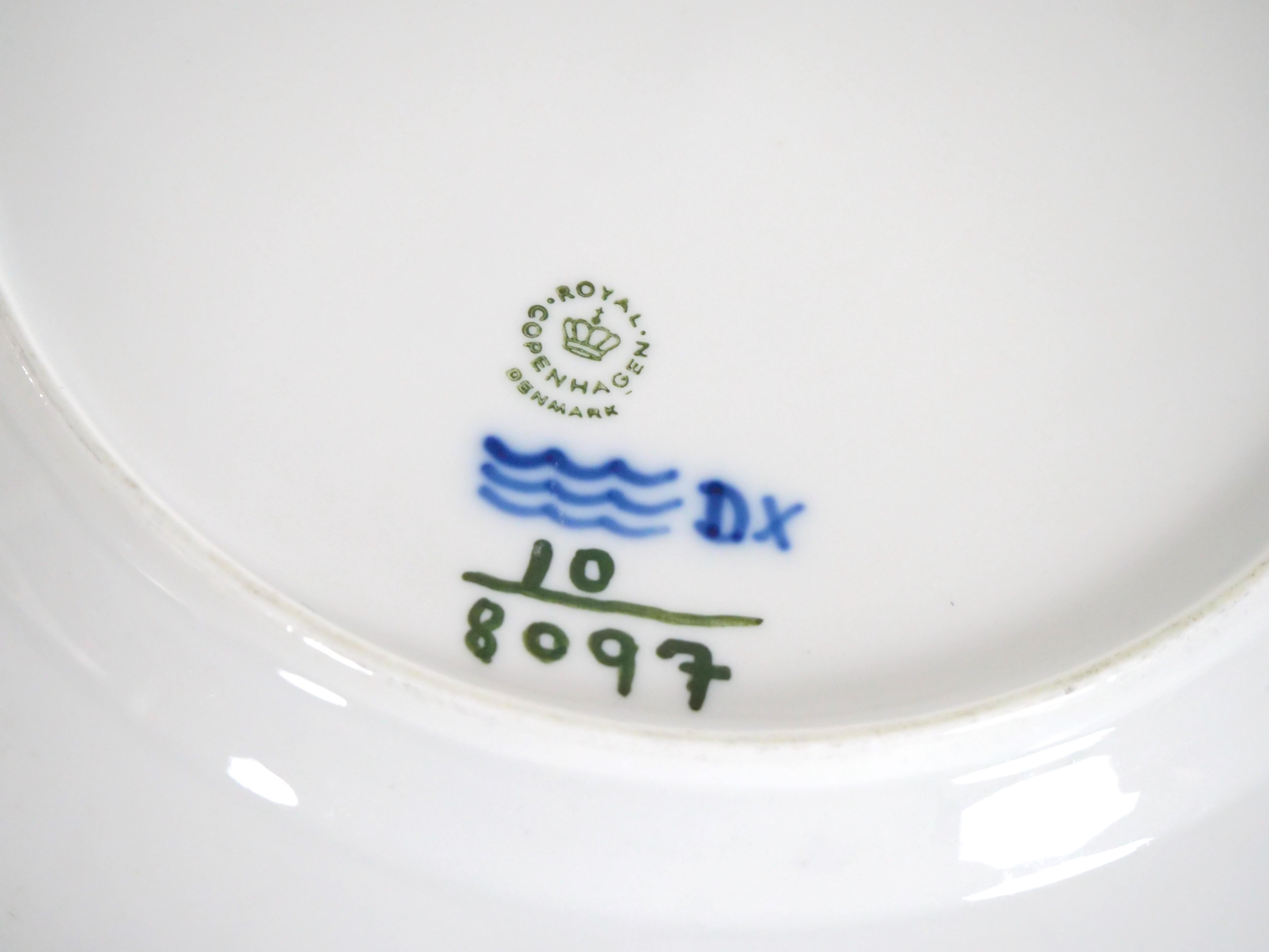 Blue & White Royal Copenhagen Denmark Part Dinner Set With Serving Pieces In Good Condition For Sale In Tarry Town, NY