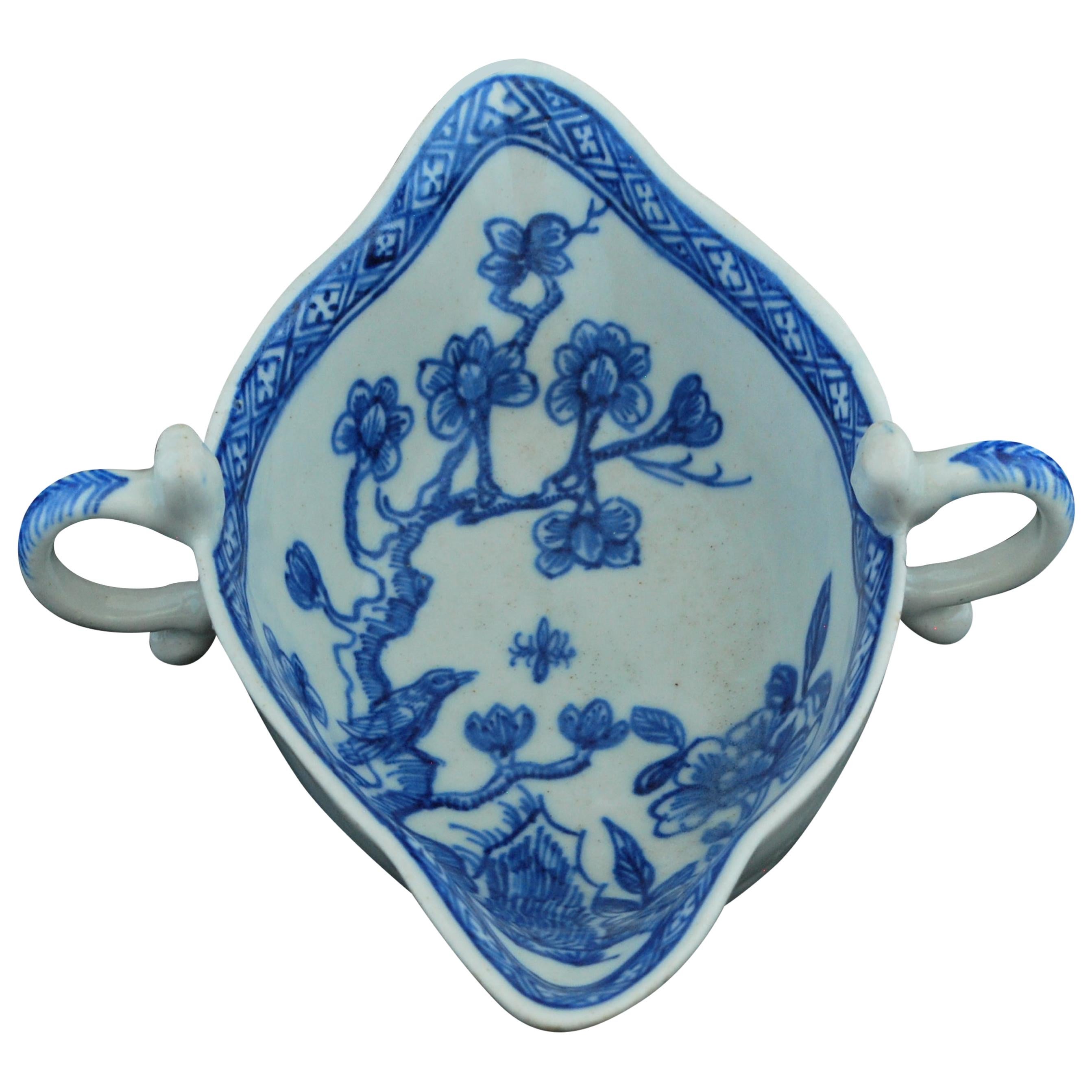 Blaue und weiße Sauciere, Bow Porcelain Factory, um 1751