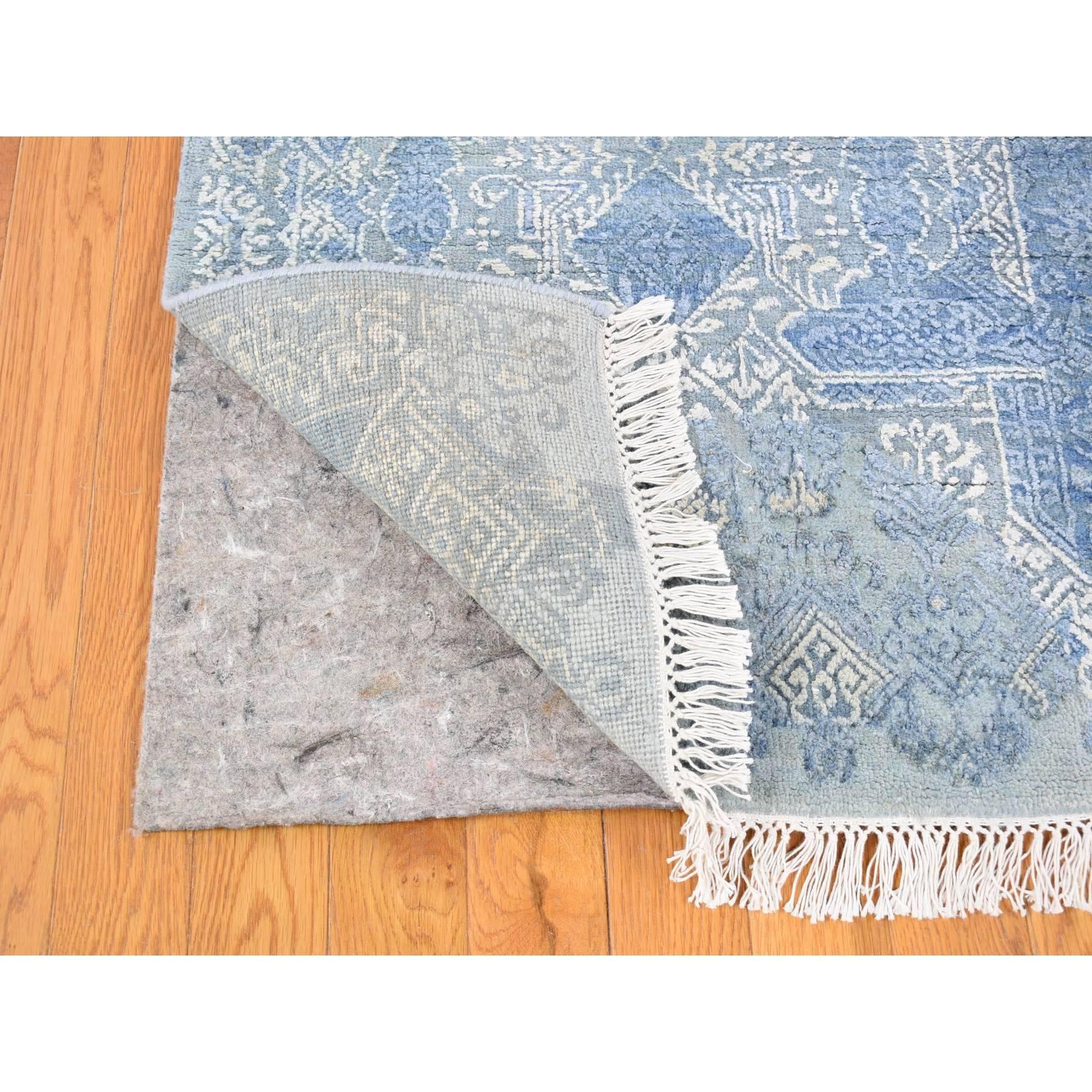 Blue Wool and Pure Silk Hand Knotted Jewellery Design Oriental Rug 9'0