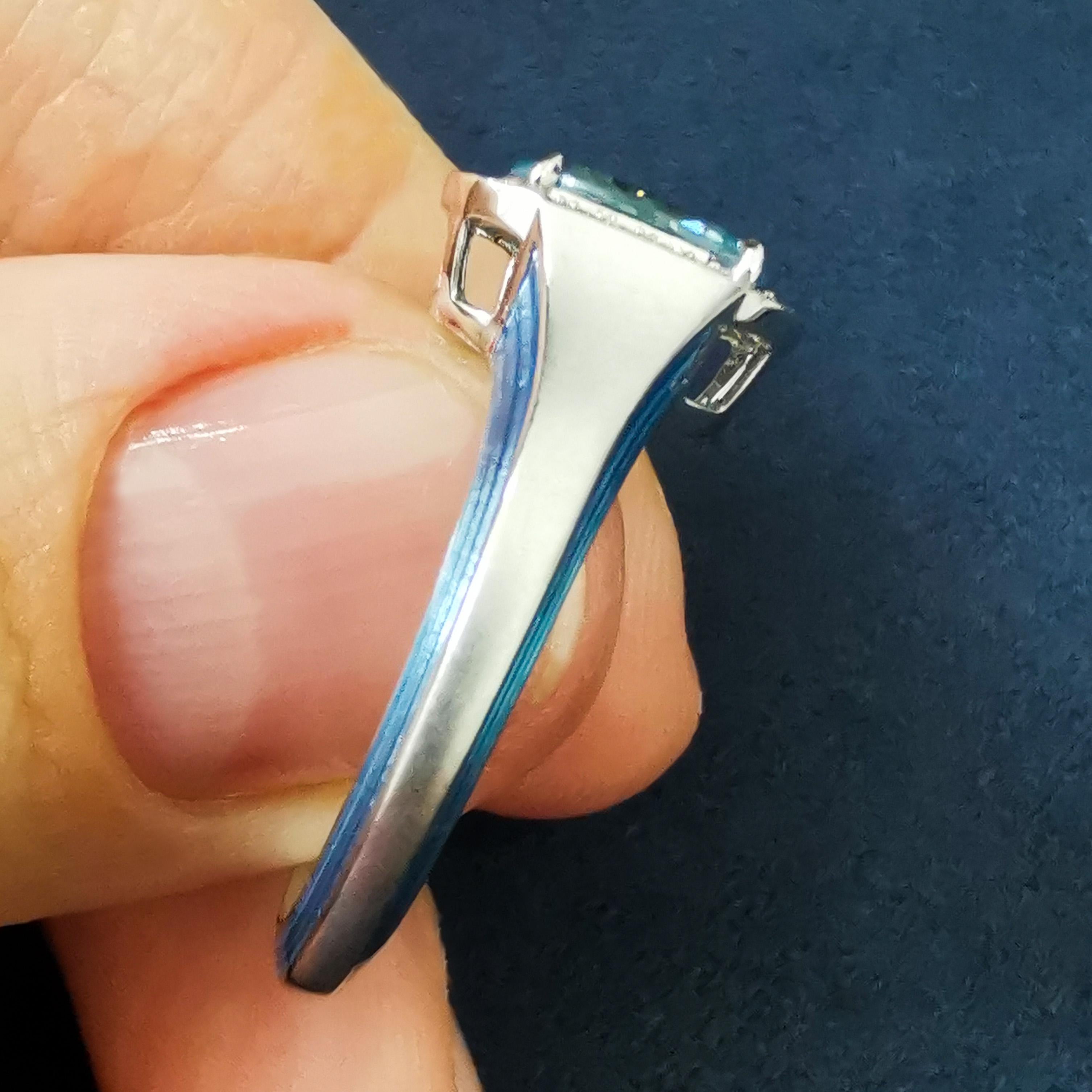 Oval Cut Blue Zircon 2.21 Carat Diamonds 18 Karat White Gold Enamel New Classic Ring For Sale