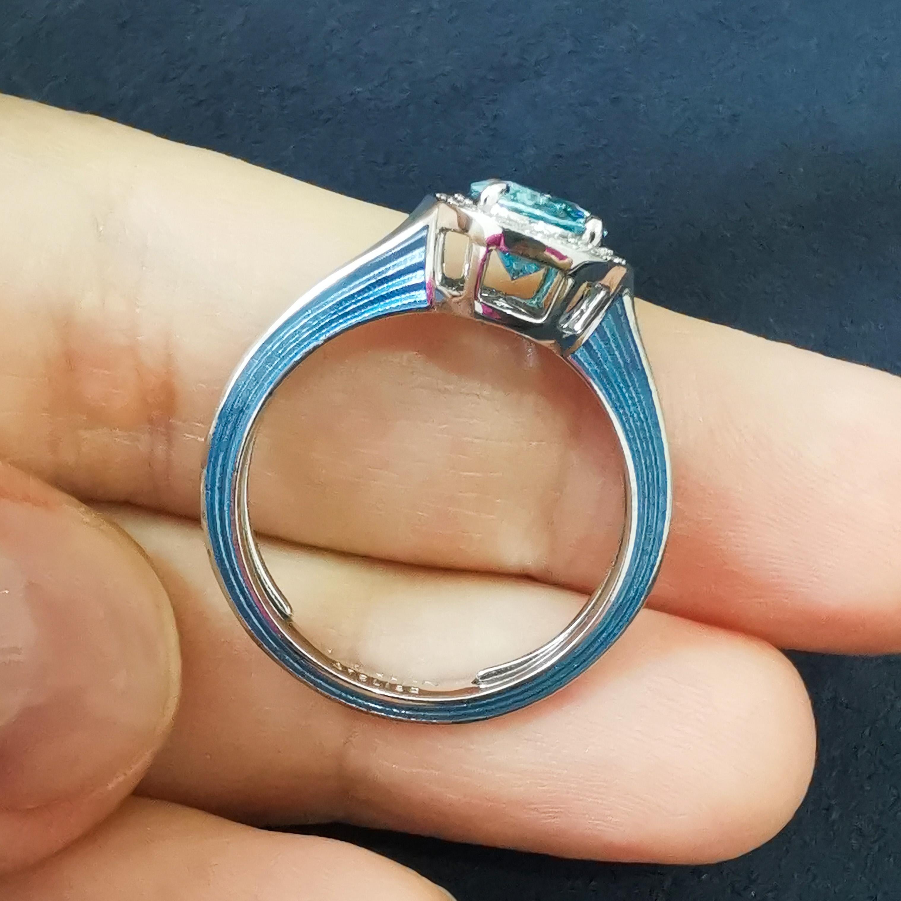 Blue Zircon 2.21 Carat Diamonds 18 Karat White Gold Enamel New Classic Ring In New Condition For Sale In Bangkok, TH