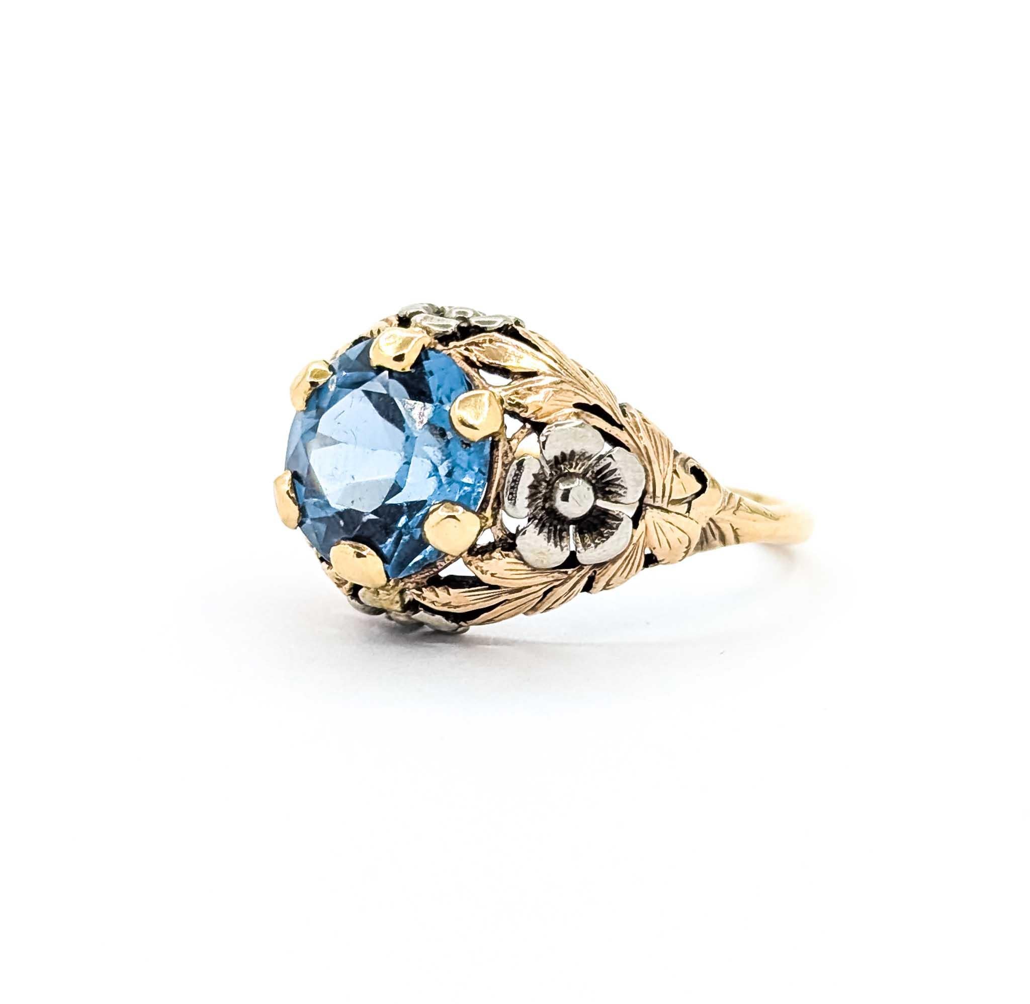 Blauer Zirkon und 14k Gold Ring (Zeitgenössisch) im Angebot
