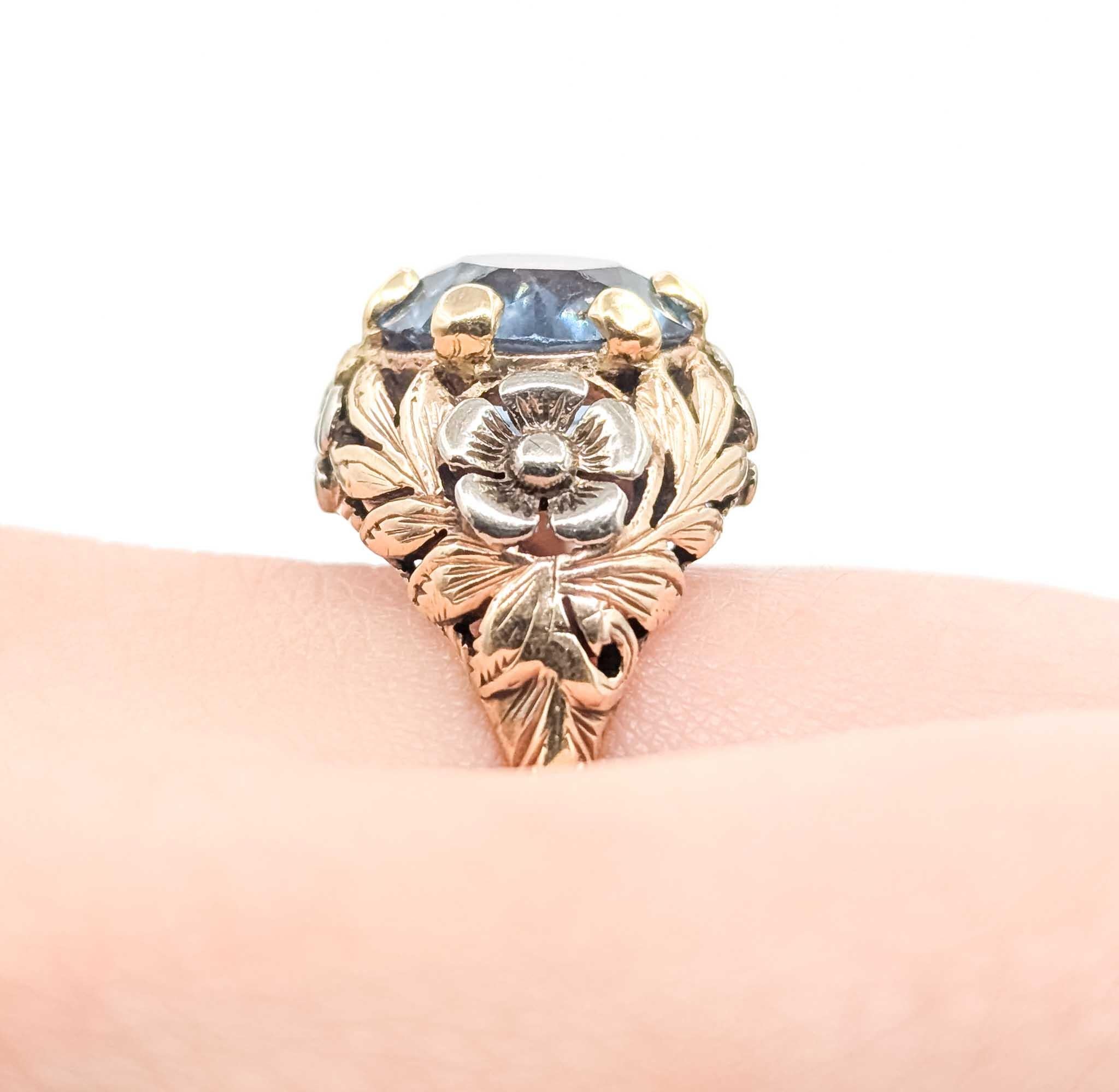 Blauer Zirkon und 14k Gold Ring (Rundschliff) im Angebot