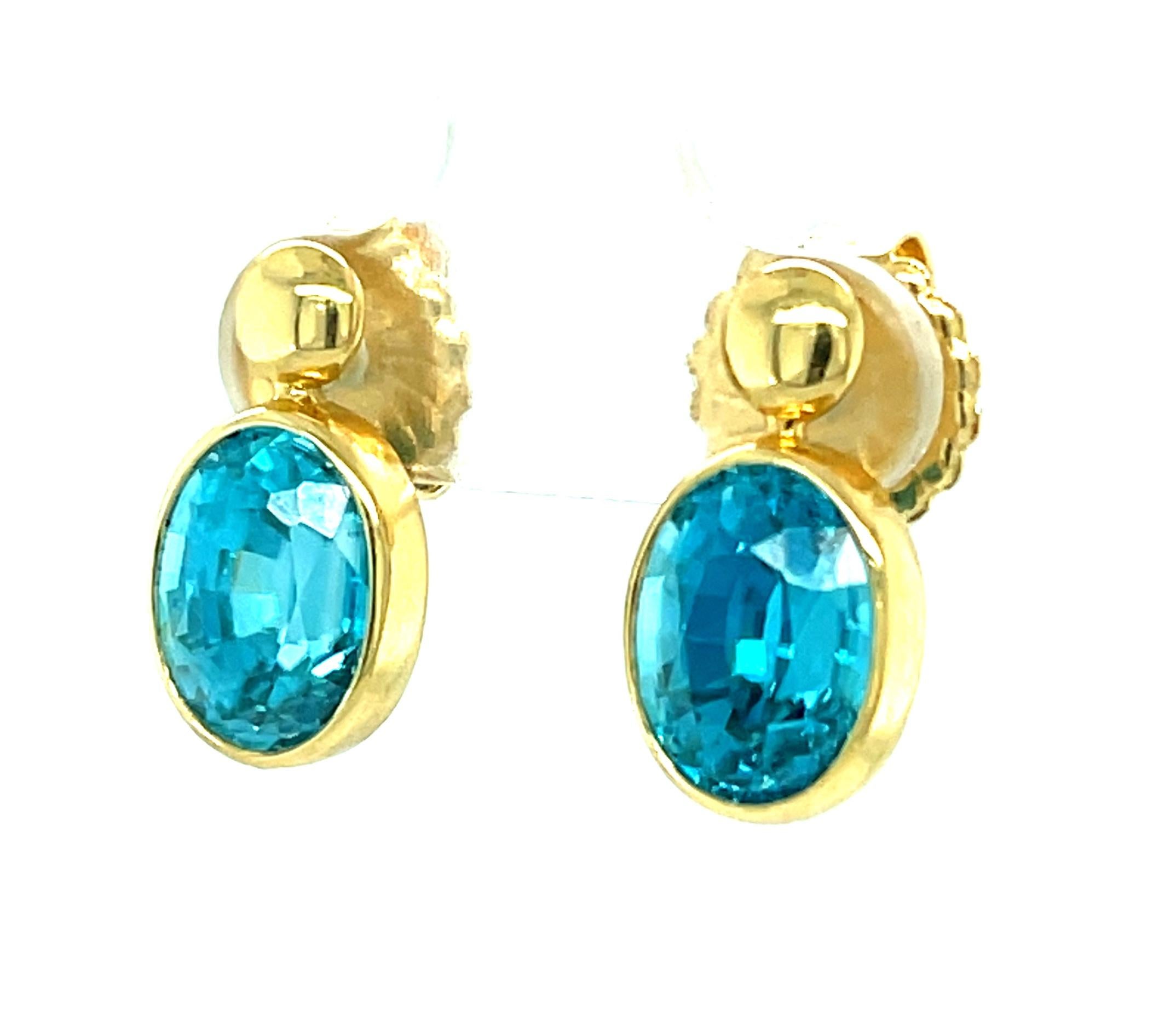 Blue Zircon and 18k Yellow Gold Drop Earrings. 10.62 Carats Total For Sale 1