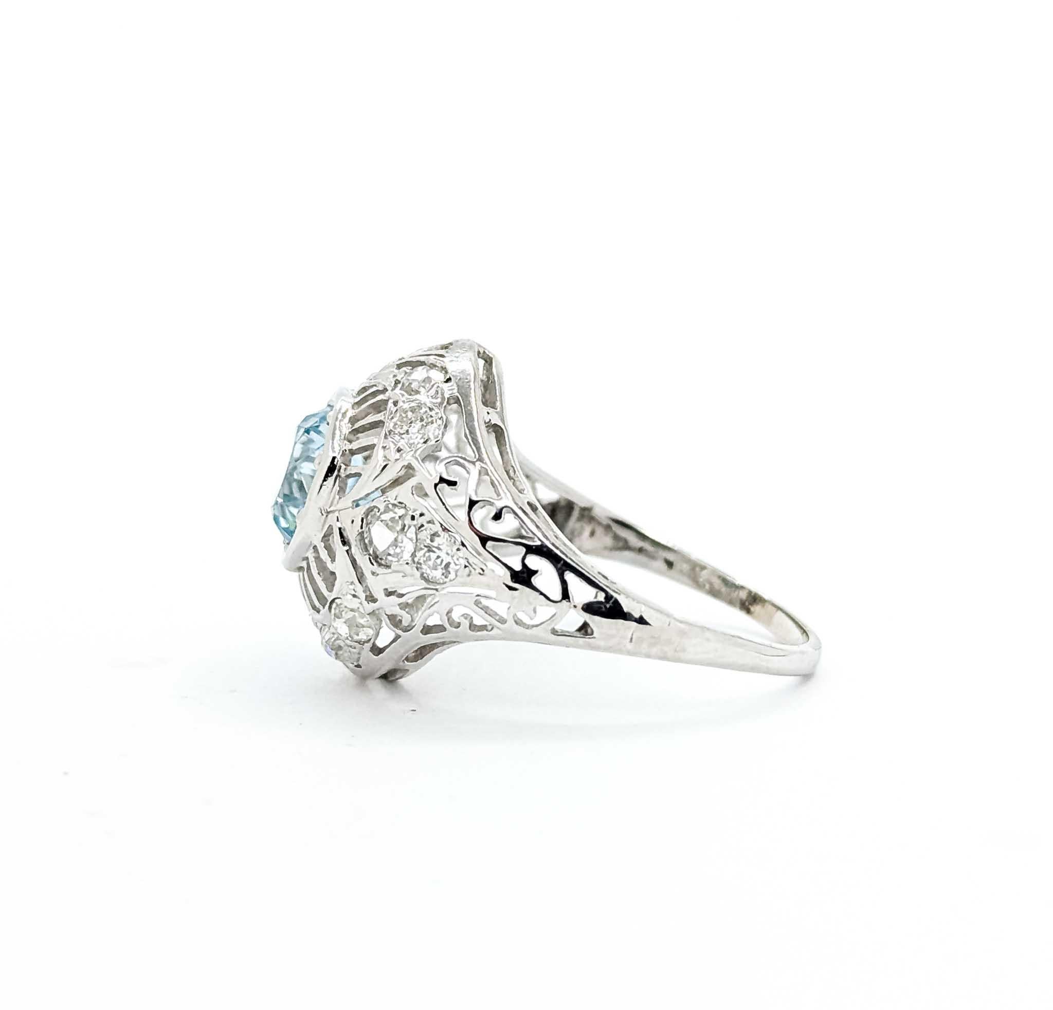 Anillo Art Decó de oro blanco de 18k con circonitas azules y diamantes Corte europeo antiguo en venta