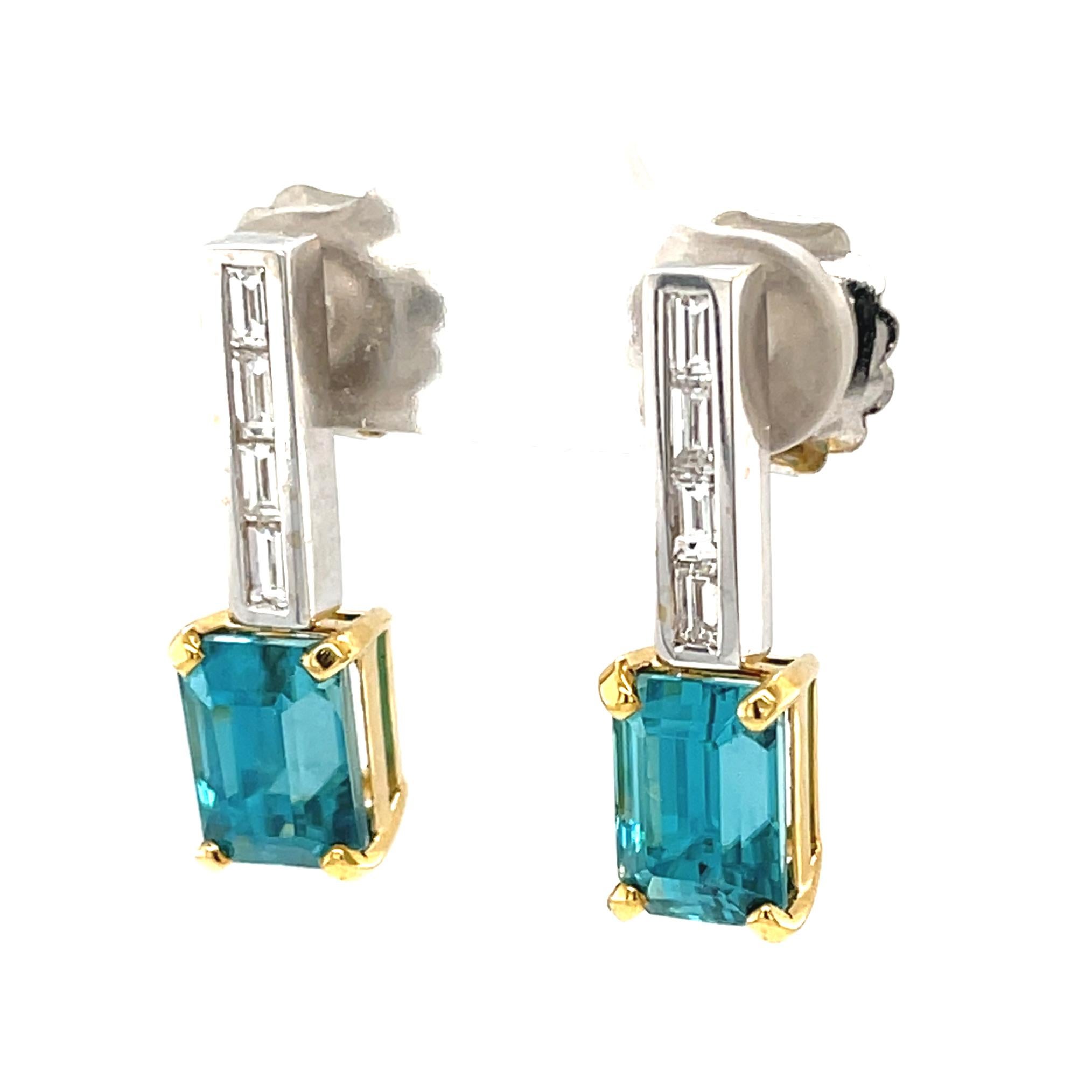 Orecchini a goccia con zircone blu e diamanti in oro bianco 18 carati, 9,97 carati totali in vendita 5