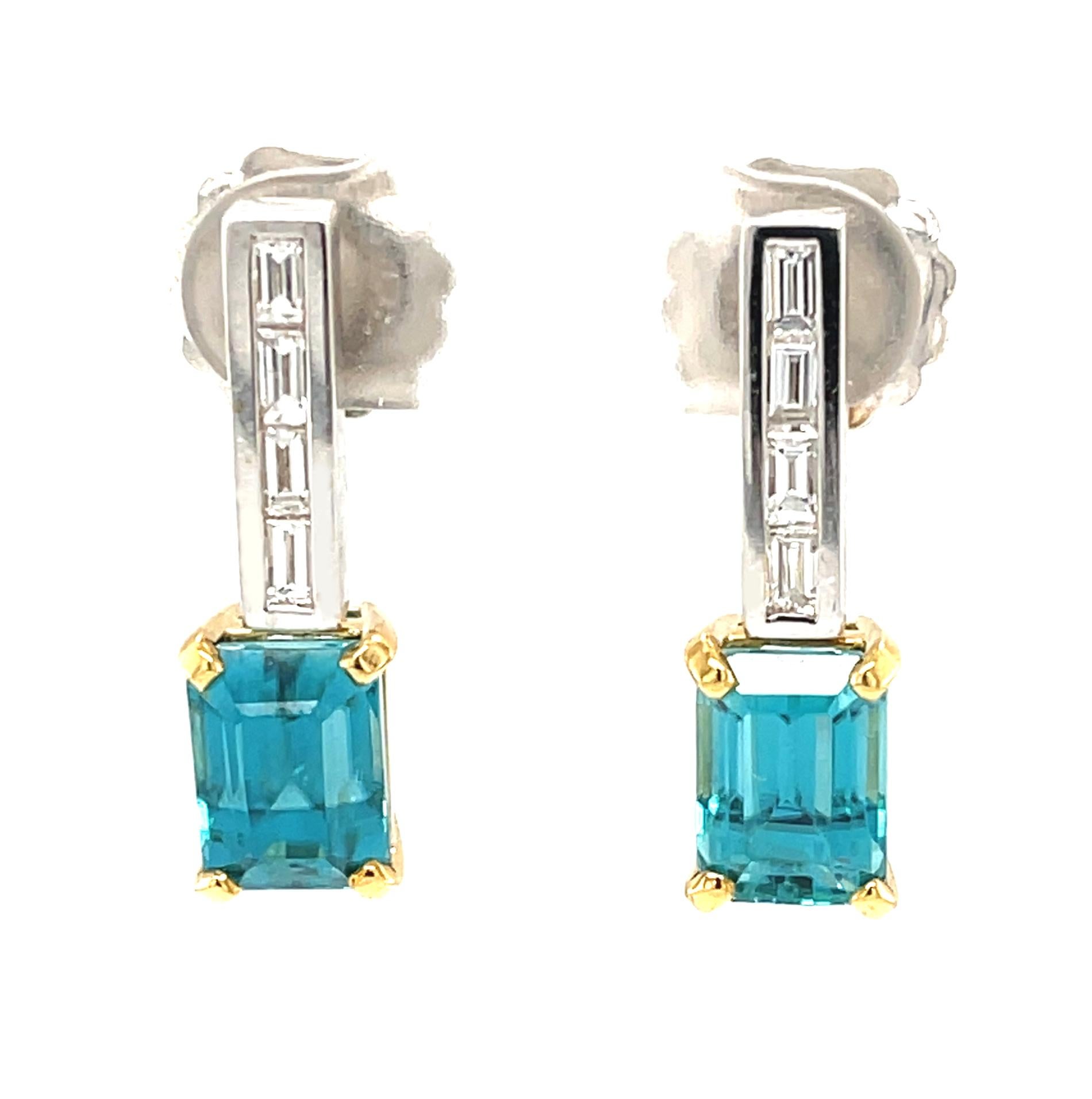 Orecchini a goccia con zircone blu e diamanti in oro bianco 18 carati, 9,97 carati totali in vendita 3