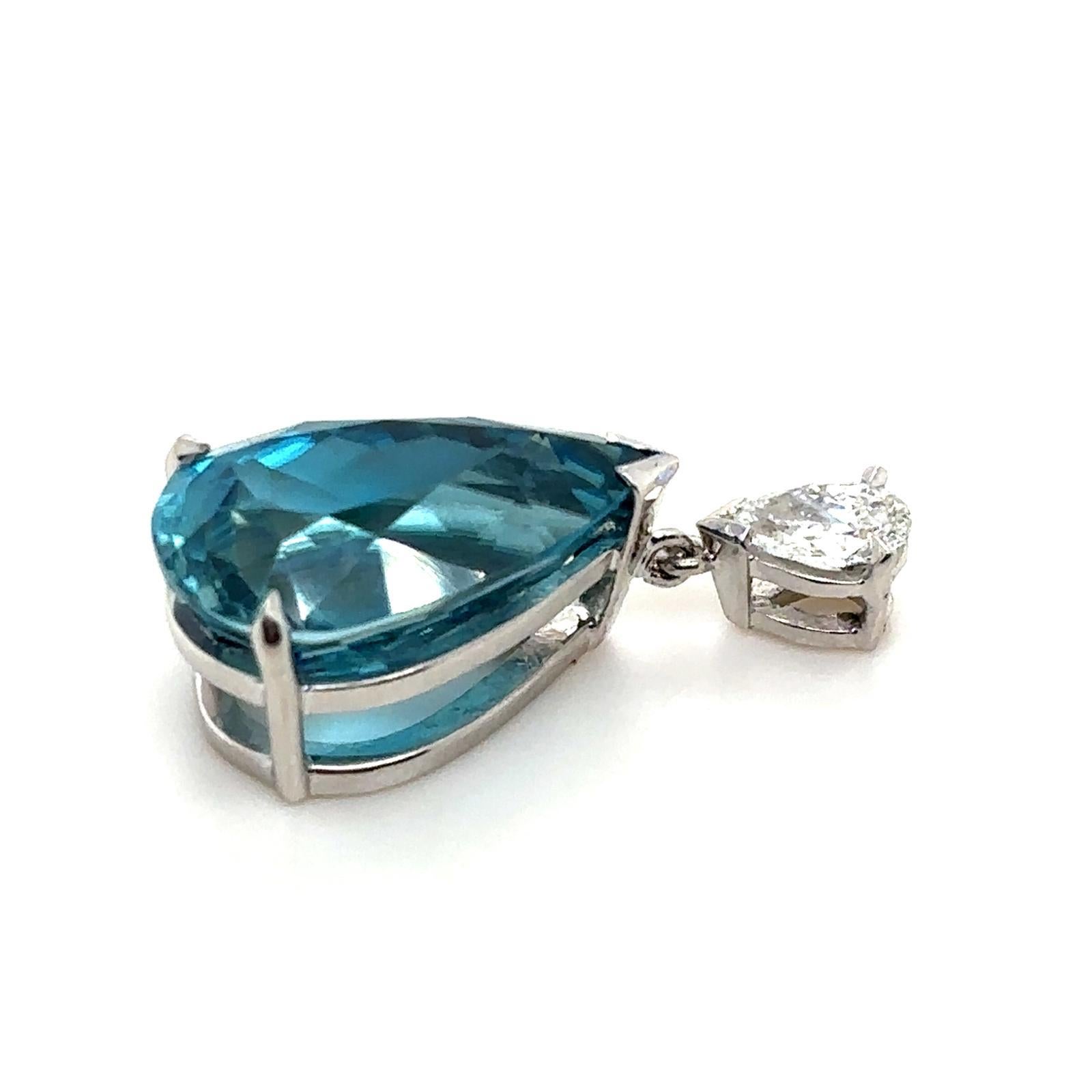 Blue Zircon and Diamond Pendant Chain in 18 Karat White Gold For Sale 1