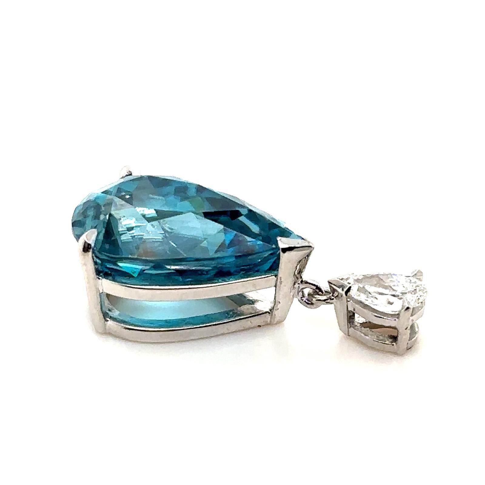Blue Zircon and Diamond Pendant Chain in 18 Karat White Gold For Sale 2
