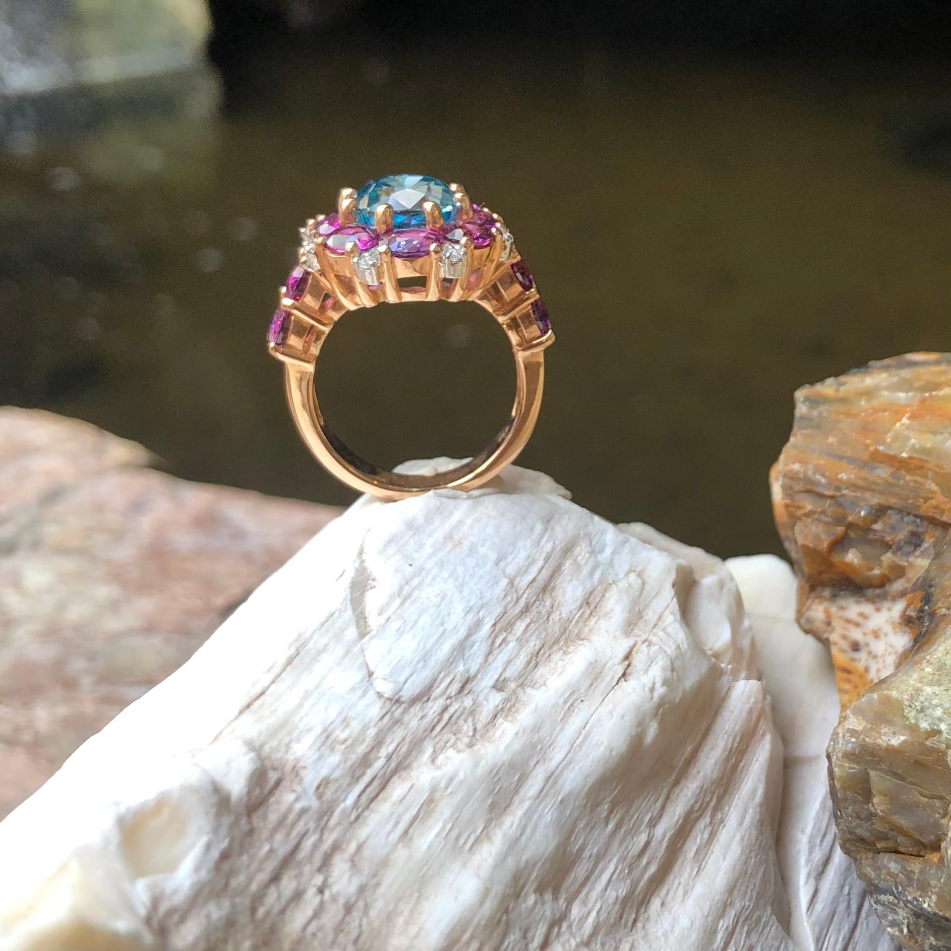 Blue Zircon, Garnet with Diamond Ring Set in 18 Karat Rose Gold Settings For Sale 9