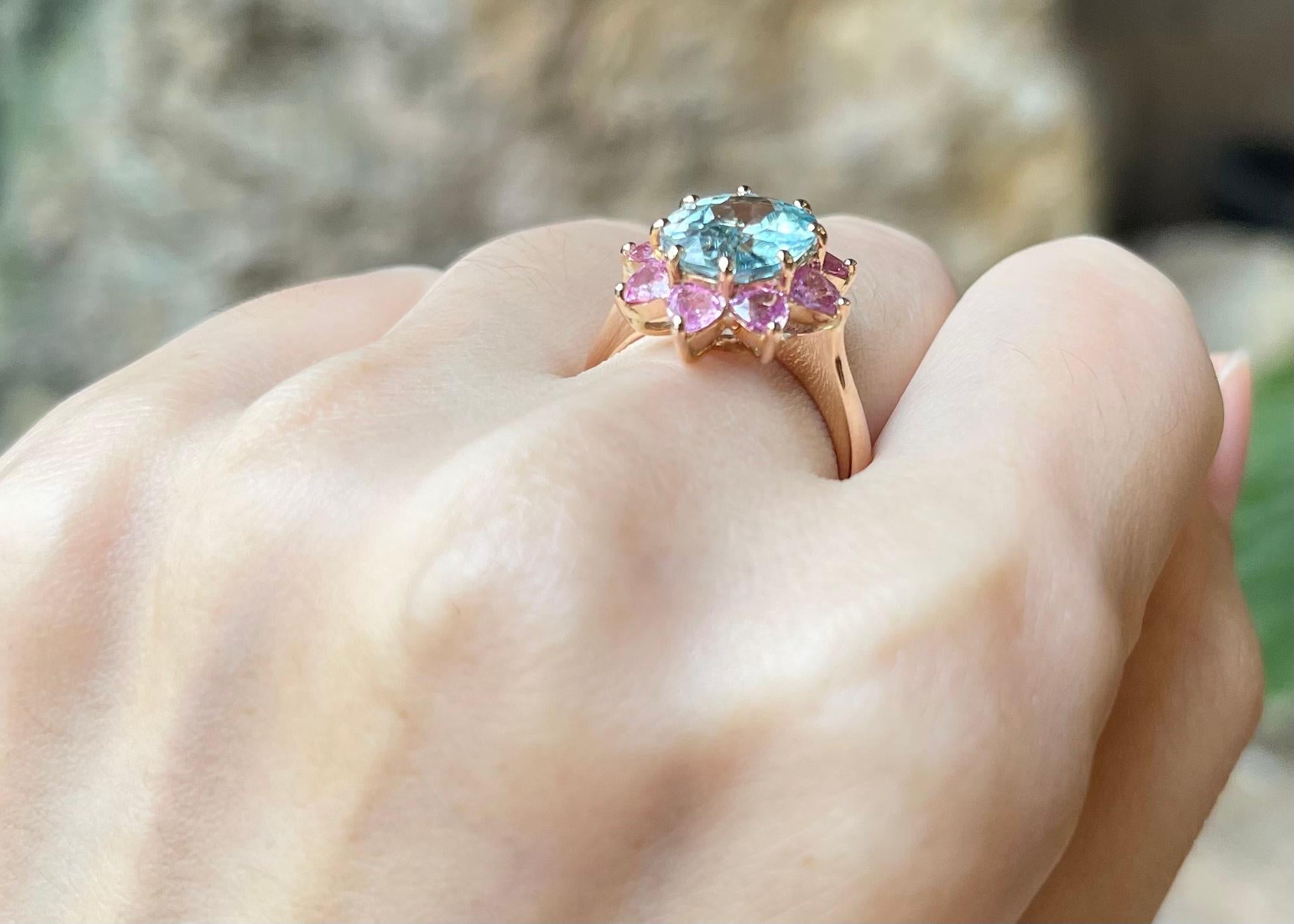 Blue Zircon with Pink Sapphire Ring Set in 18K Rose Gold Settings In New Condition For Sale In Bangkok, TH