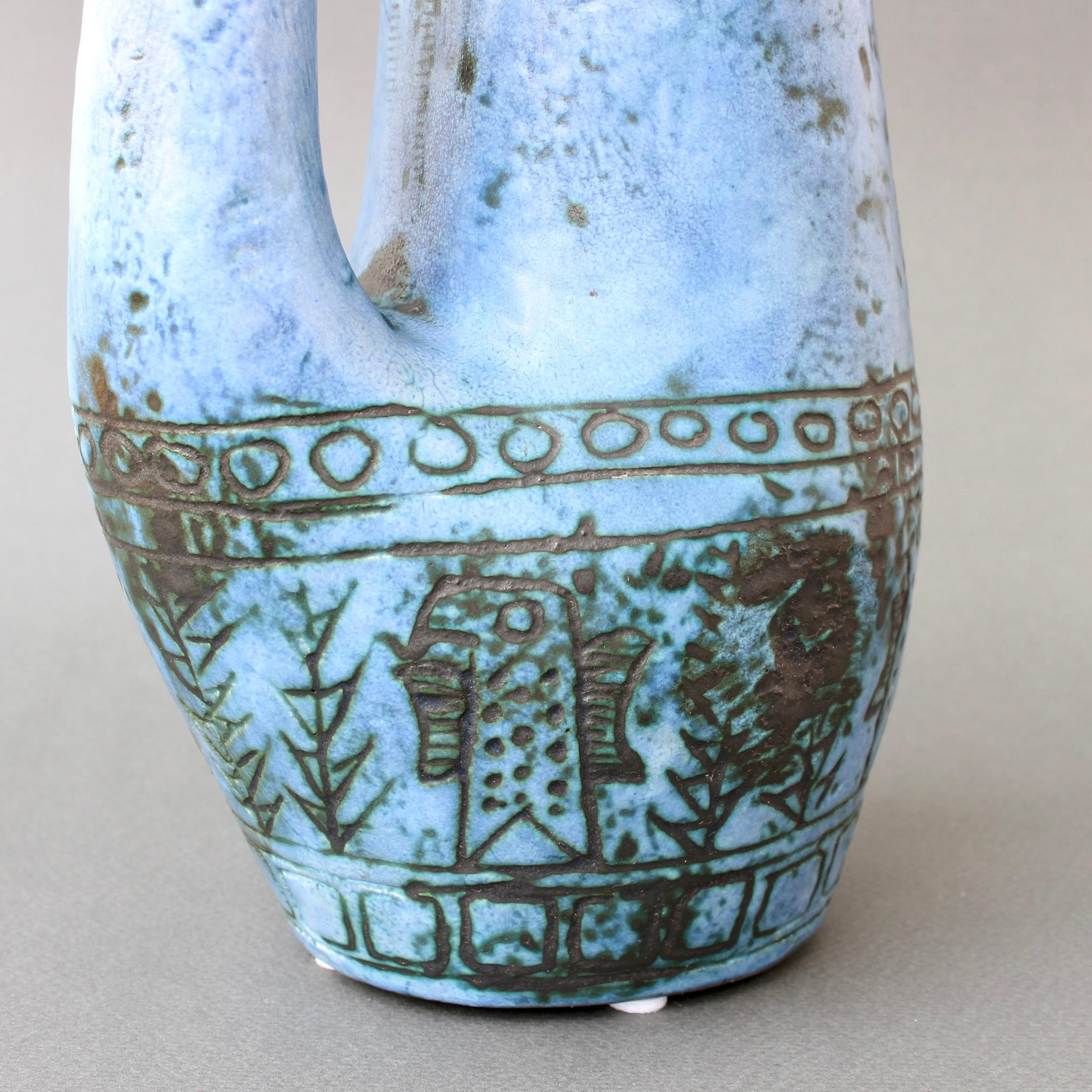 Vase en céramique zoomorphe bleu du milieu du siècle dernier de Jacques Blin, France, vers les années 1950 en vente 3