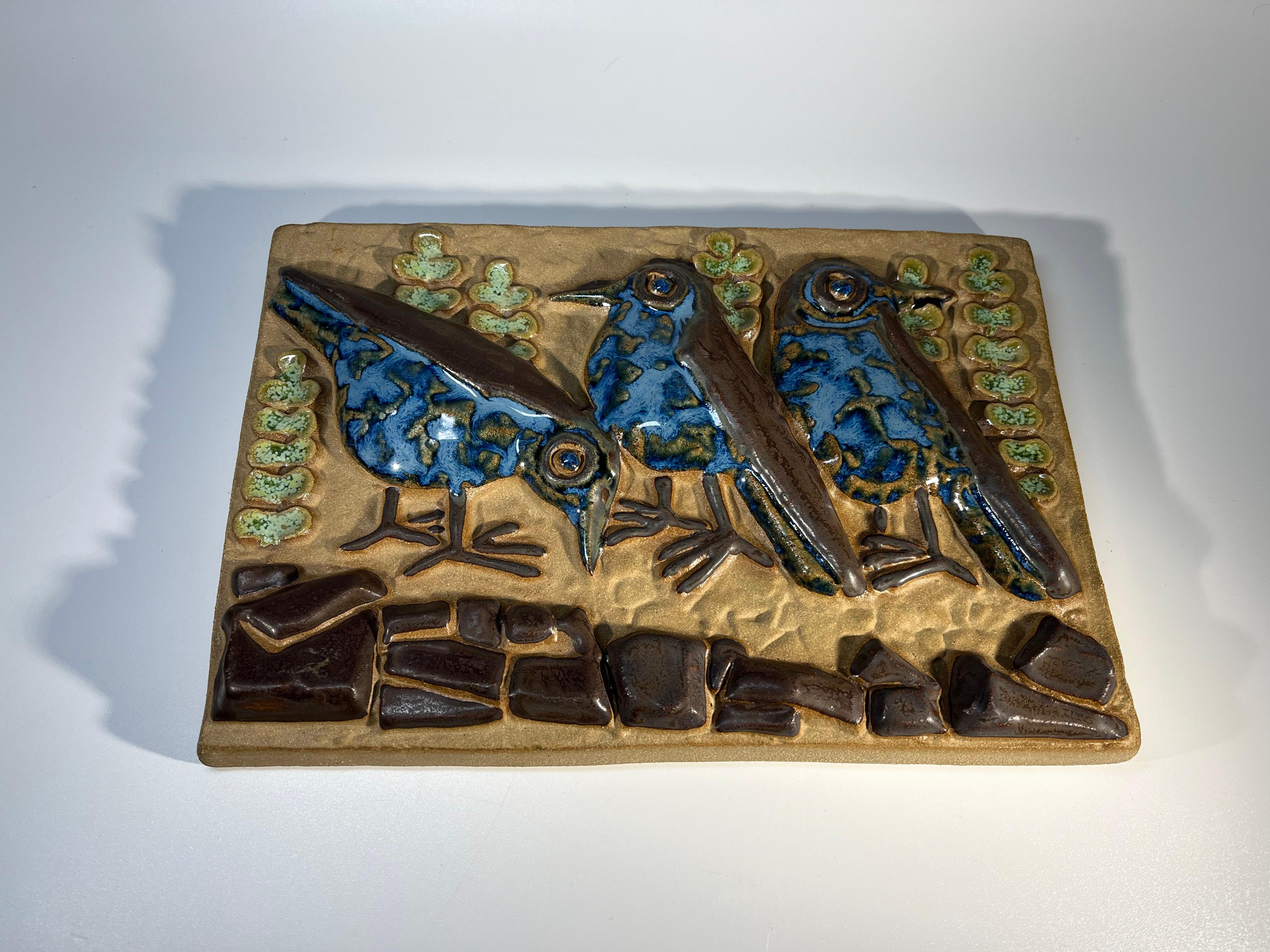 Trío Bluebirds Por Marianne Starck Para Michael Andersen. Placa de pared danesa Glaseado en venta