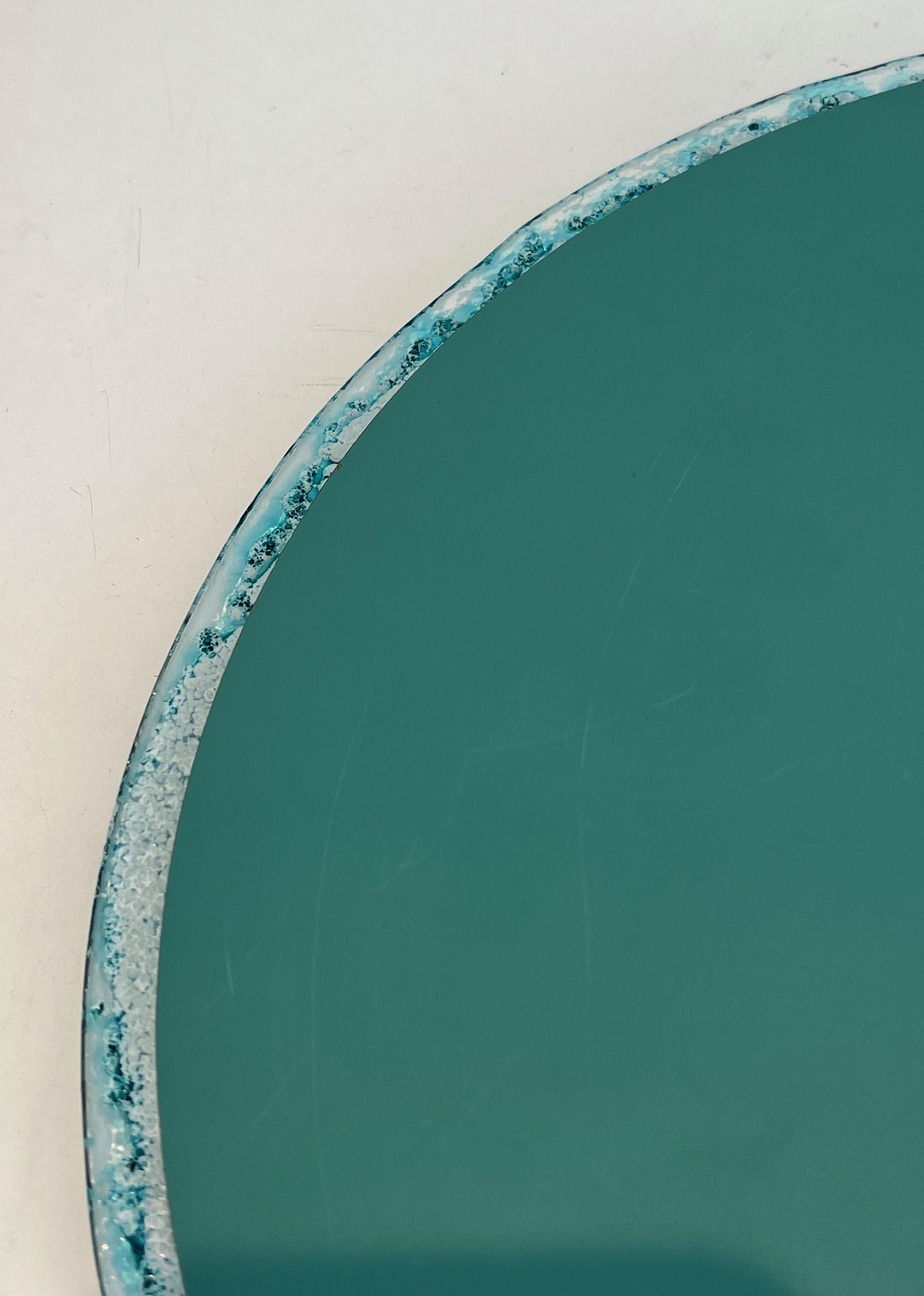 Miroir rond en verre bleuté. Travail français. Circa 1970 en vente 9