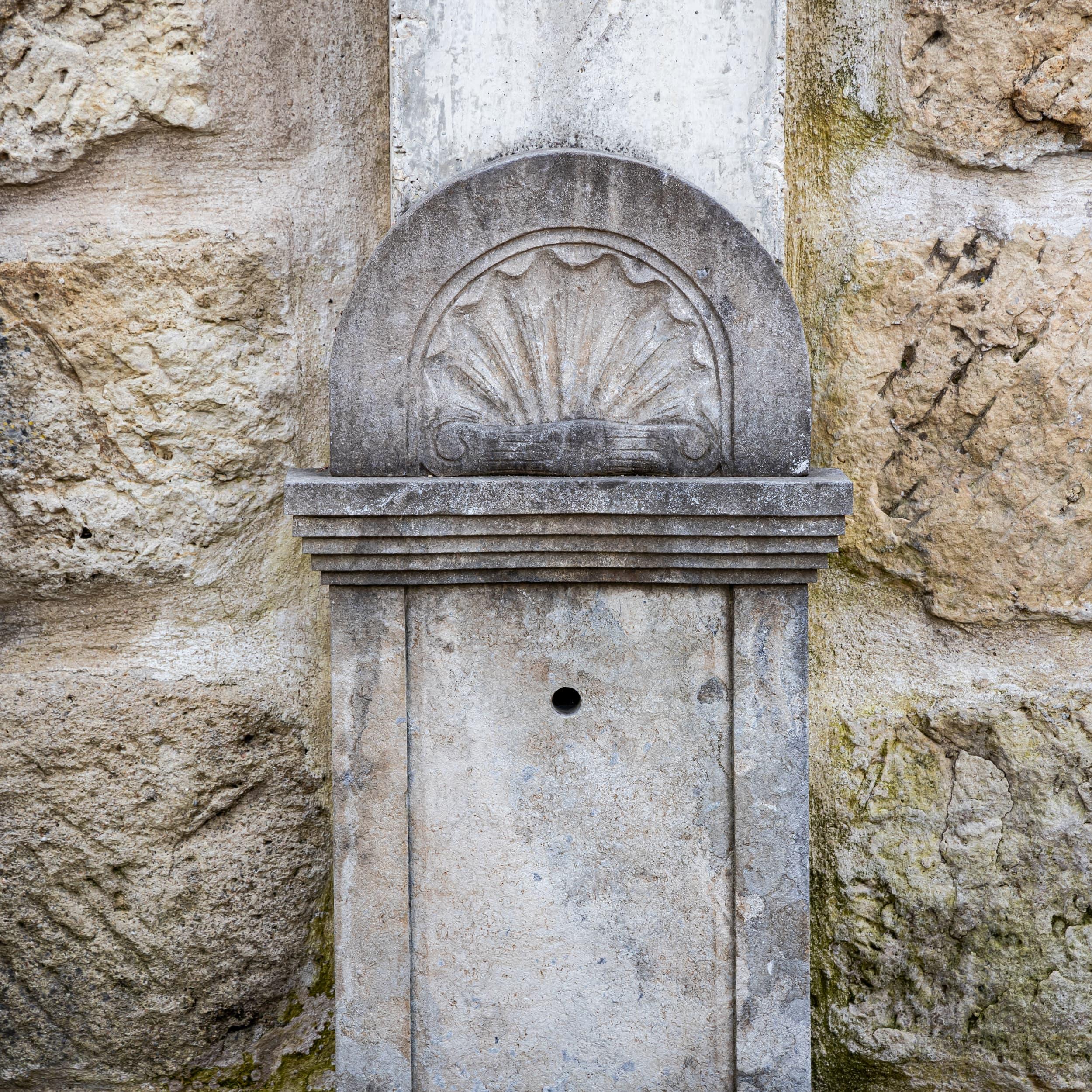 Chinese Bluestone Wall fountain in Renaissance Style, 21st Century For Sale