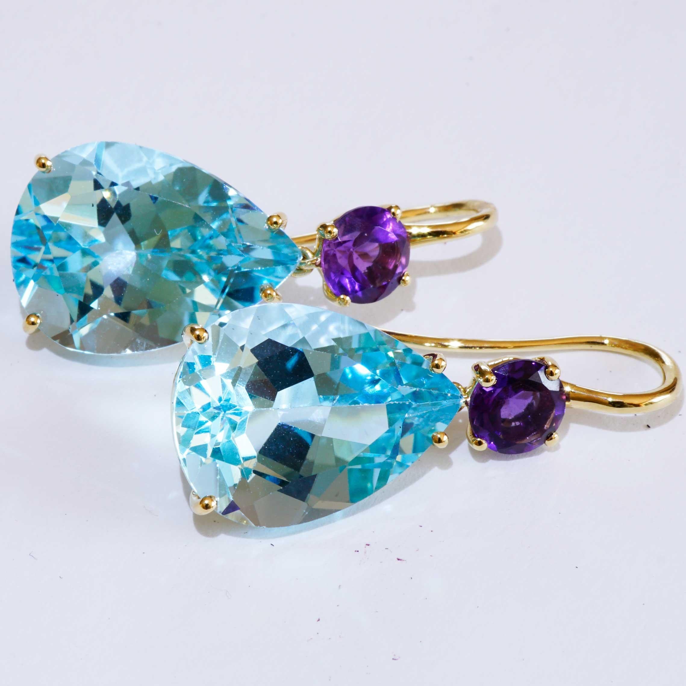 Orecchini di ametista bluetopaz di alta qualità realizzati in un tradizionale modello italiano di oreficeria. In condizioni Nuovo in vendita a Viena, Viena