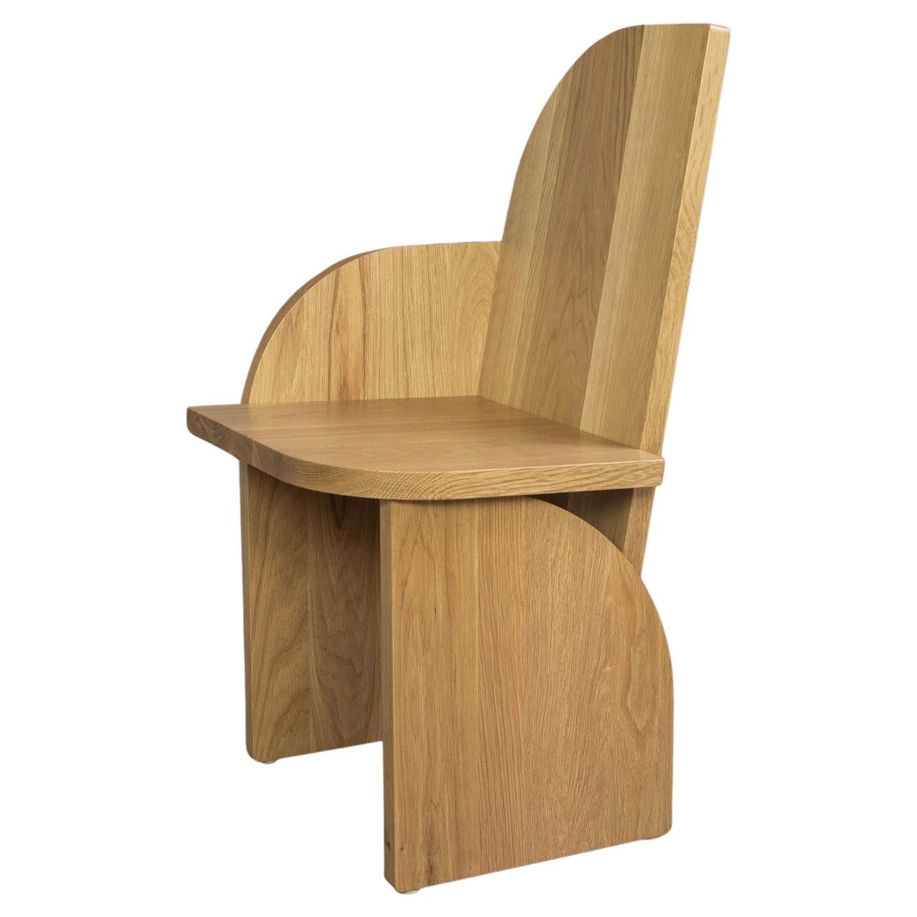 Bluff-Beistellstuhl rechts, Holz-Skulptur-Akzent-Beistellstuhl, amerikanische Weißeiche im Angebot