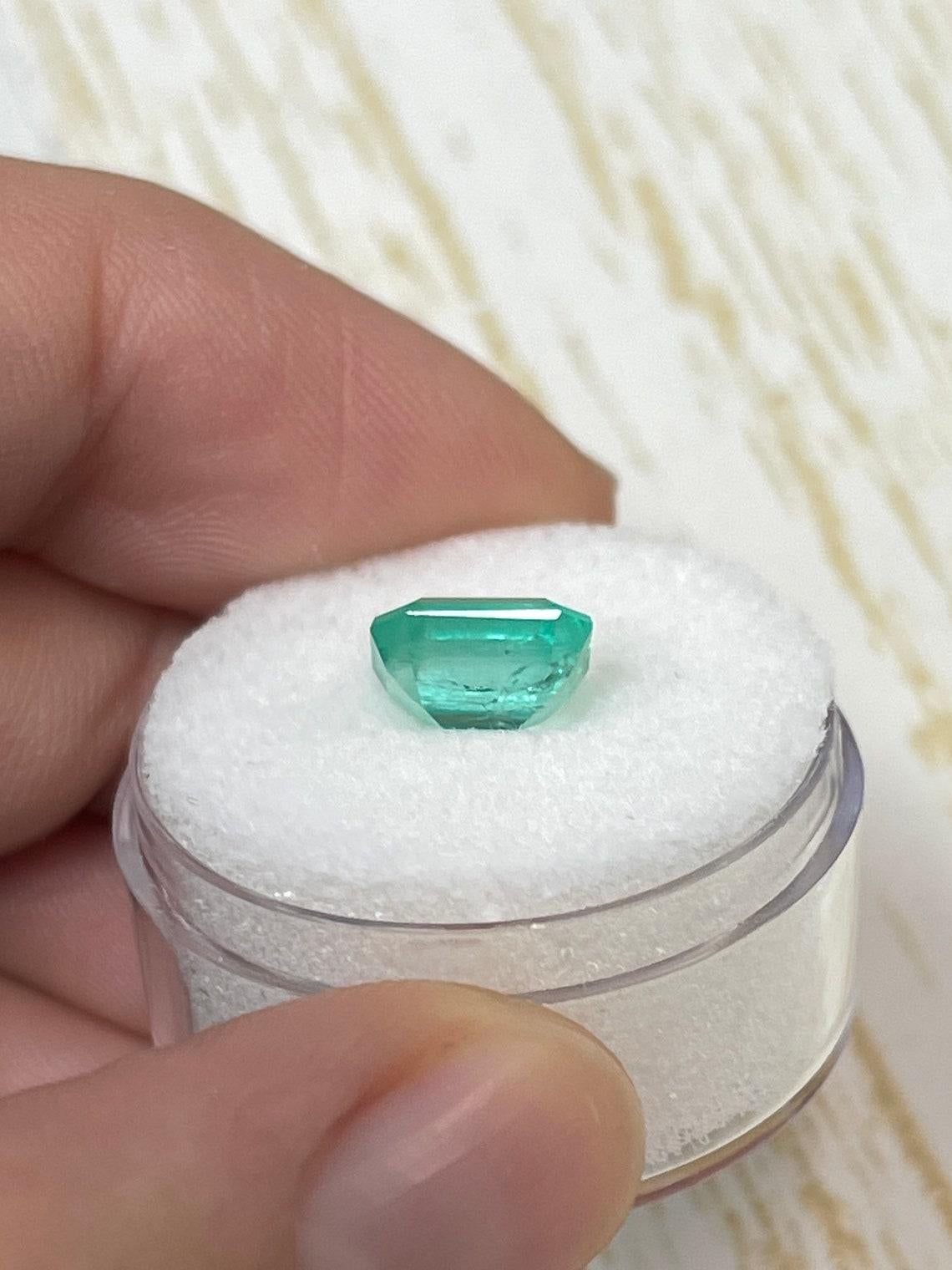 Esmeralda colombiana verde azulada de 2,17 quilates talla esmeralda - piedra de nacimiento de mayo en venta 1