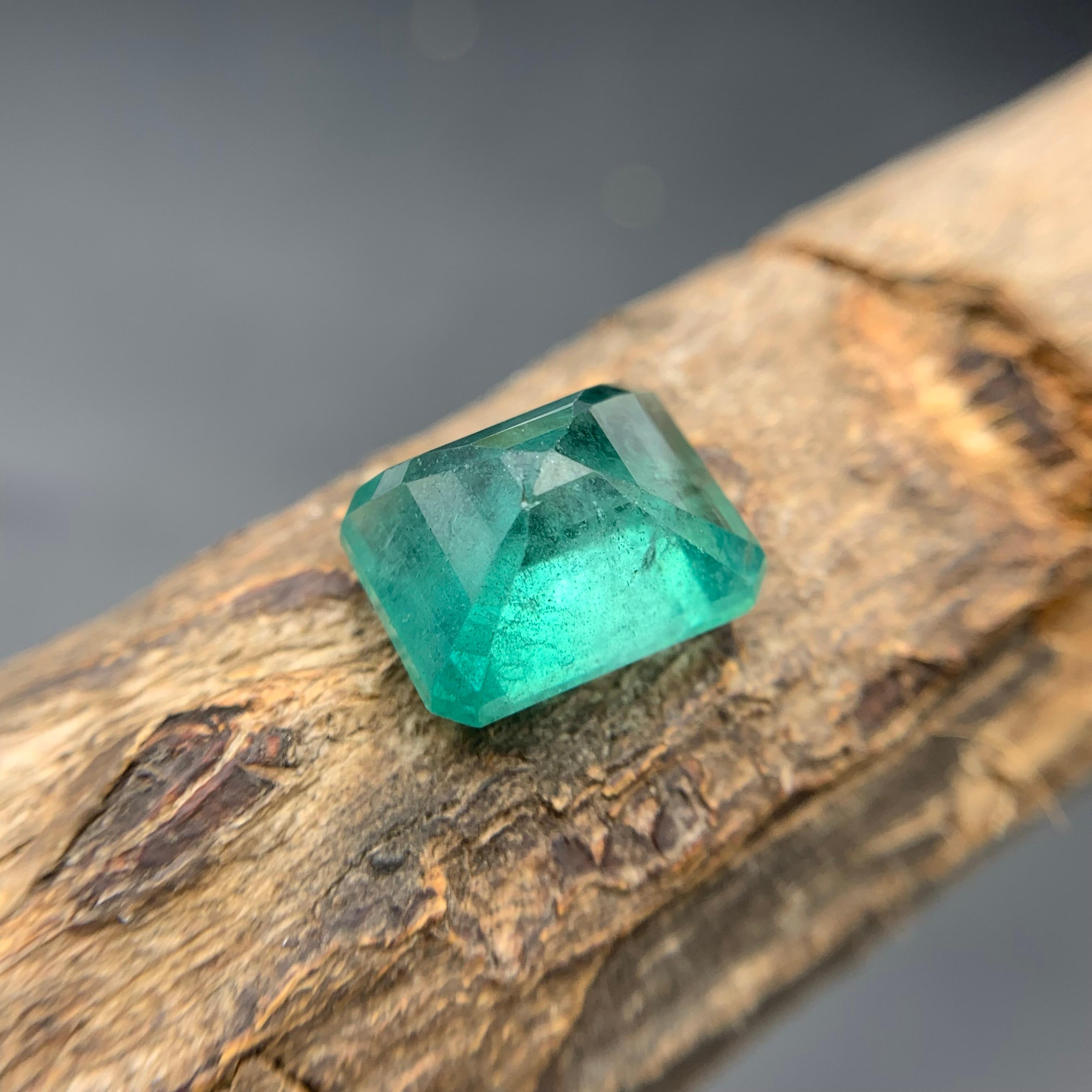 Bluish Green Natural Emerald Ring, Pendant Loose Gemstone 6.35 Ct for Jewelry For Sale 4