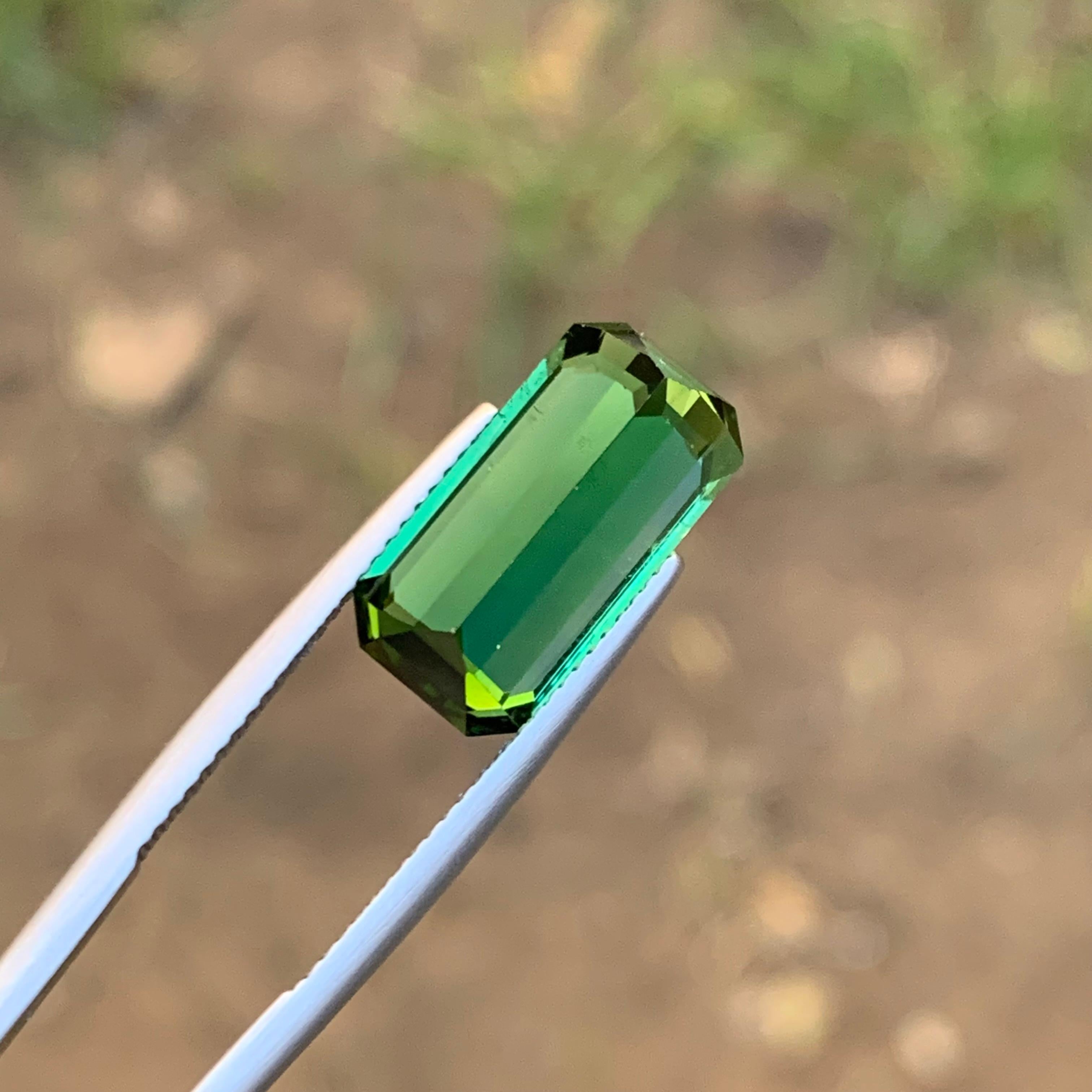 Bluish Green Natural Tourmaline Loose Gemstone, 7.00 Carat Emerald Cut Afghani  For Sale 4