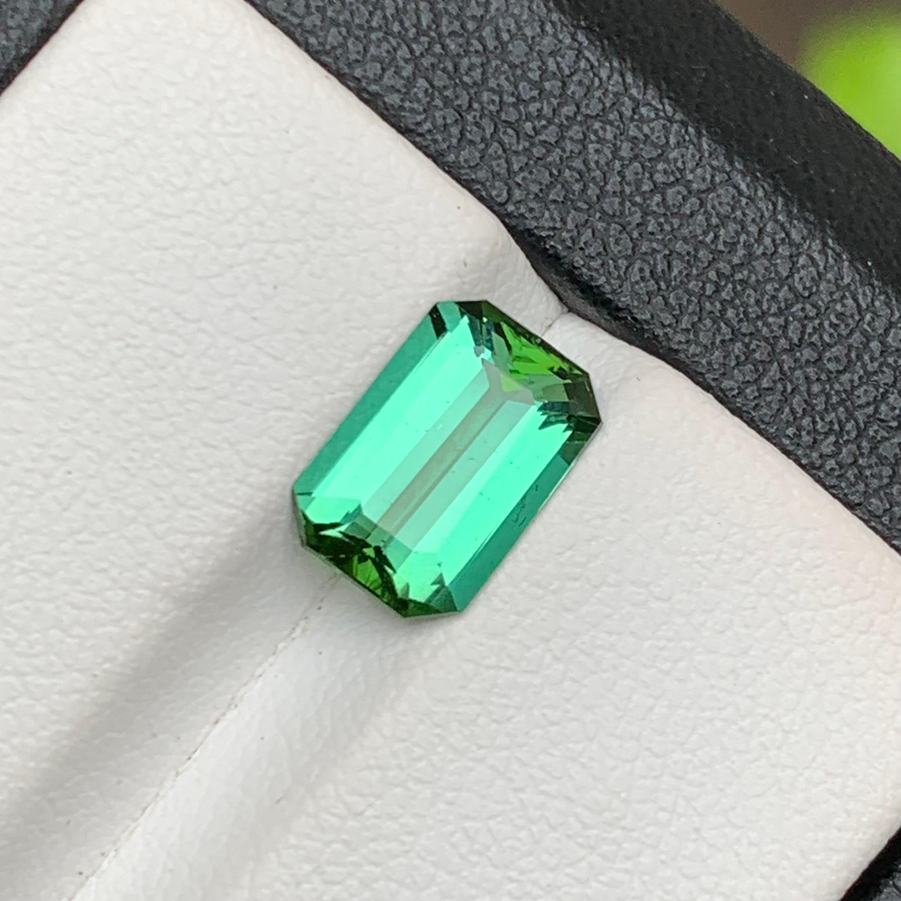 Bluish Lagoon Green  Natural Tourmaline Loose Gemstone for Ring in an Emerald Cut from Afghanistan!!

💎 GEMSTONE TYPE: Tourmaline
⚖️ WEIGHT: 2.05 Carats
🪚 SHAPE & CUT: Emerald Cut
📏 SIZE (MM): 9.77 x 6.56 x 3.98
🌈 COLOR:  Bluish Green
🔎