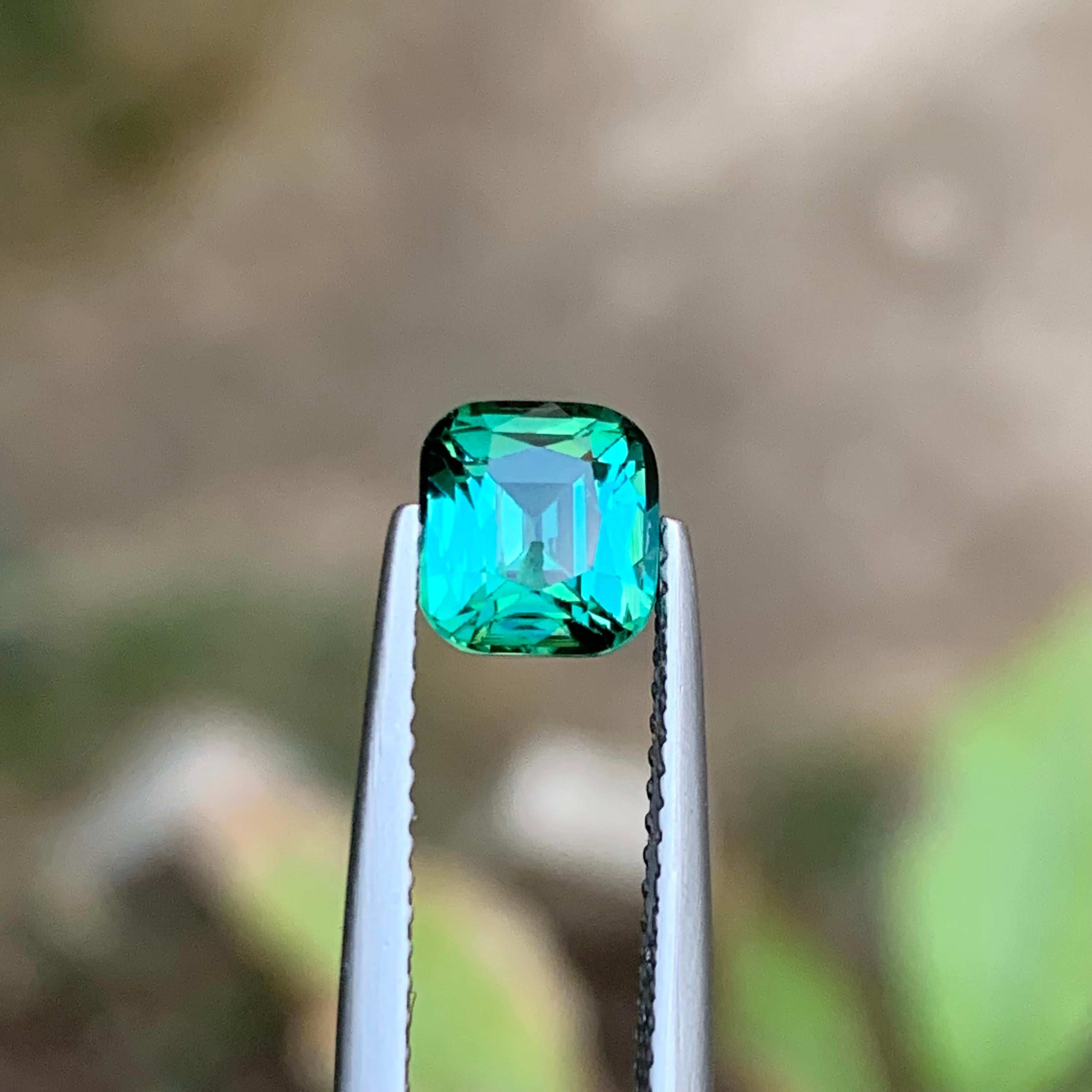 Bluish Green Natural Tourmaline Ring Loose Gemstone 1.45 Ct Cushion Cut-Jewelry In New Condition For Sale In Peshawar, PK