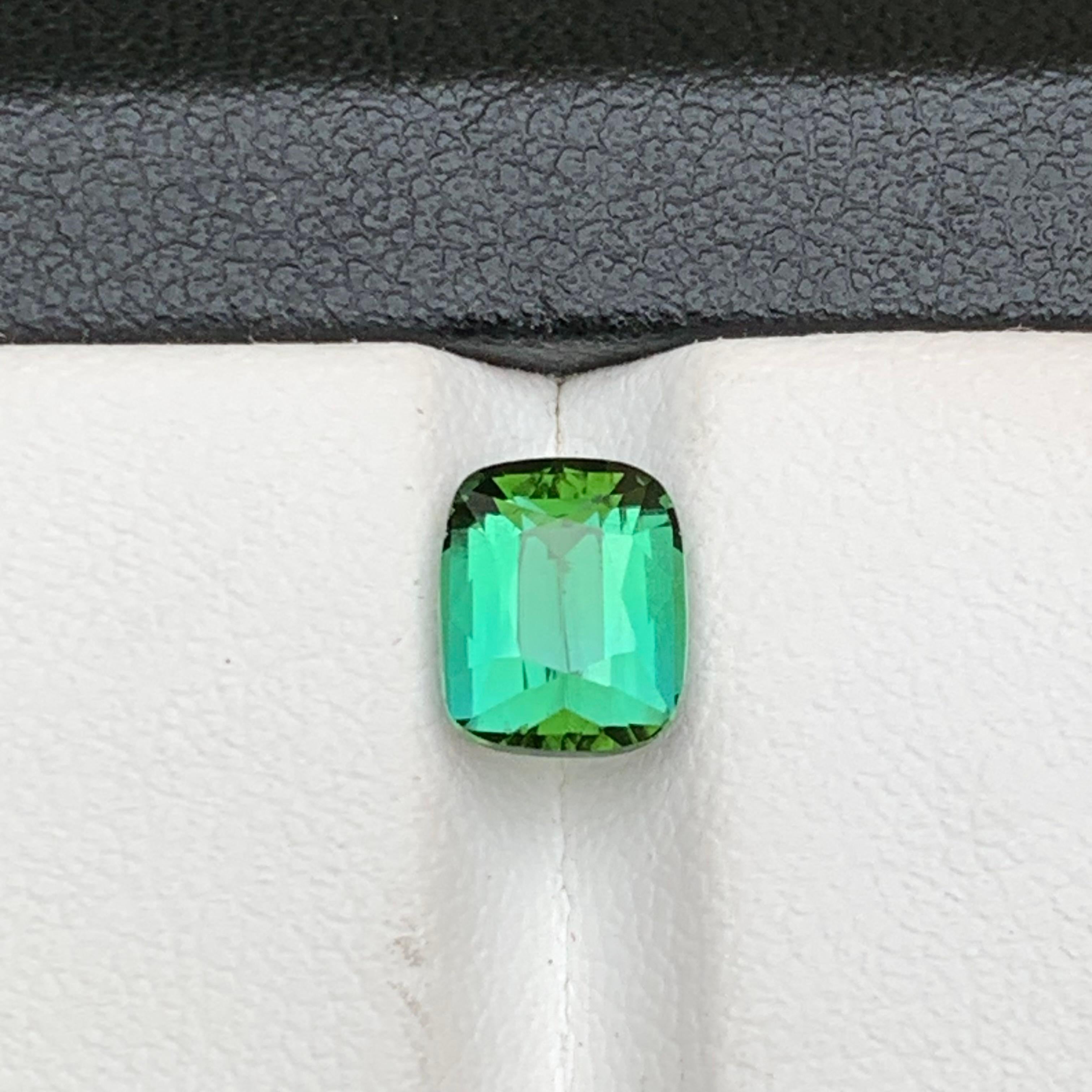 Contemporary Bluish Green Natural Tourmaline Ring Loose Gemstone 1.80 CT Cushion Cut Jewelry For Sale