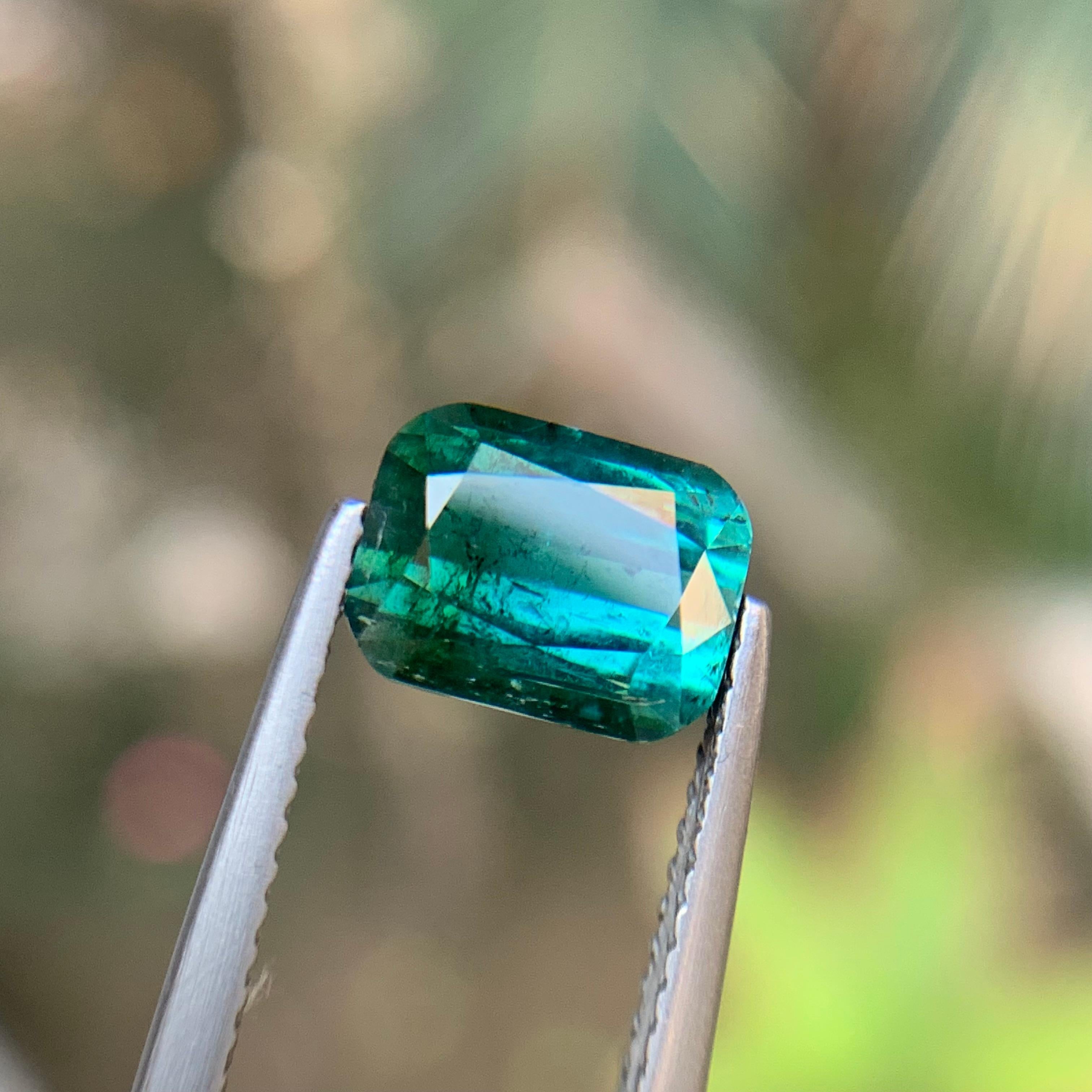 Bague en tourmaline naturelle vert bleuté, pierre précieuse non sertie de 2.12 carats, taille coussin en vente 4