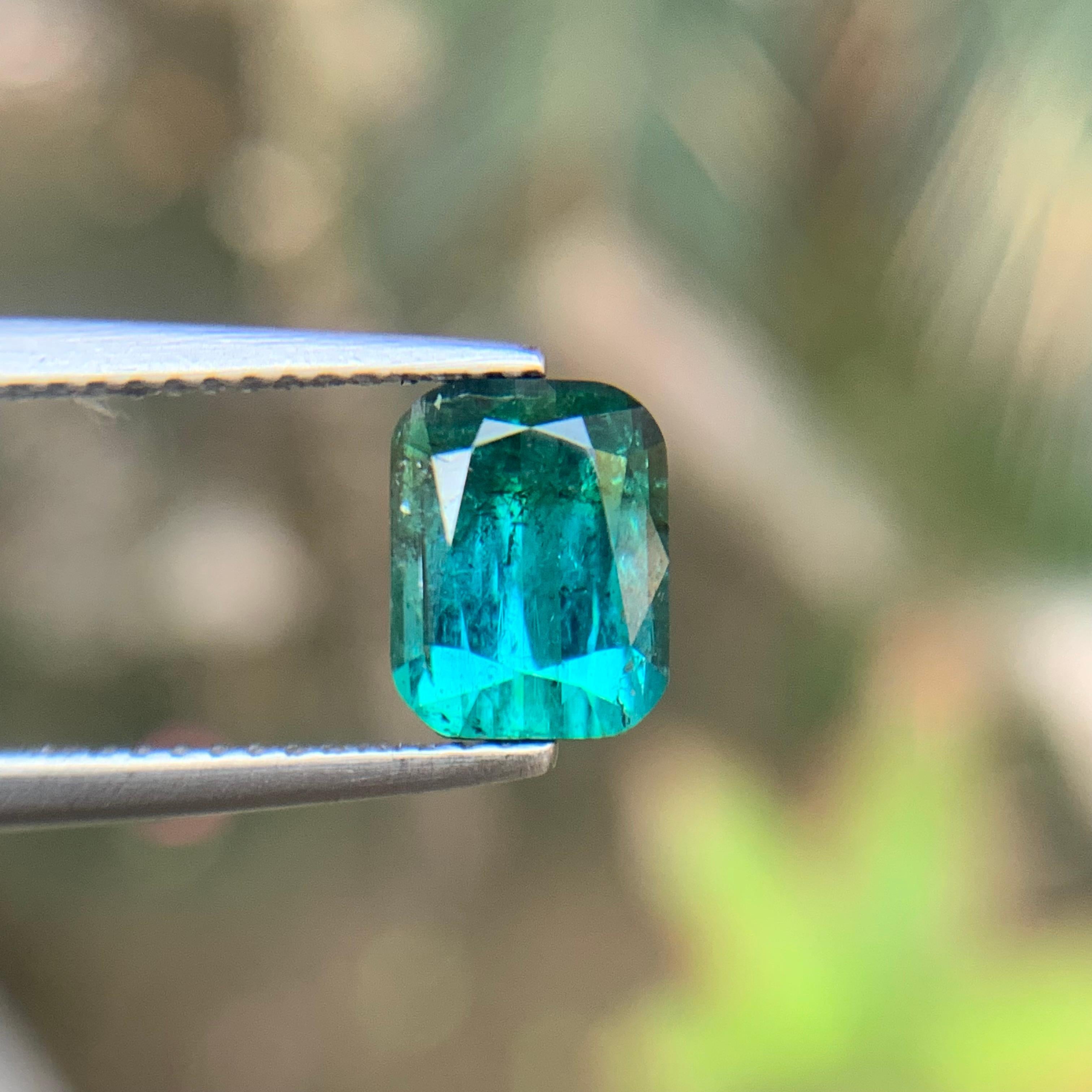 Bague en tourmaline naturelle vert bleuté, pierre précieuse non sertie de 2.12 carats, taille coussin en vente 6