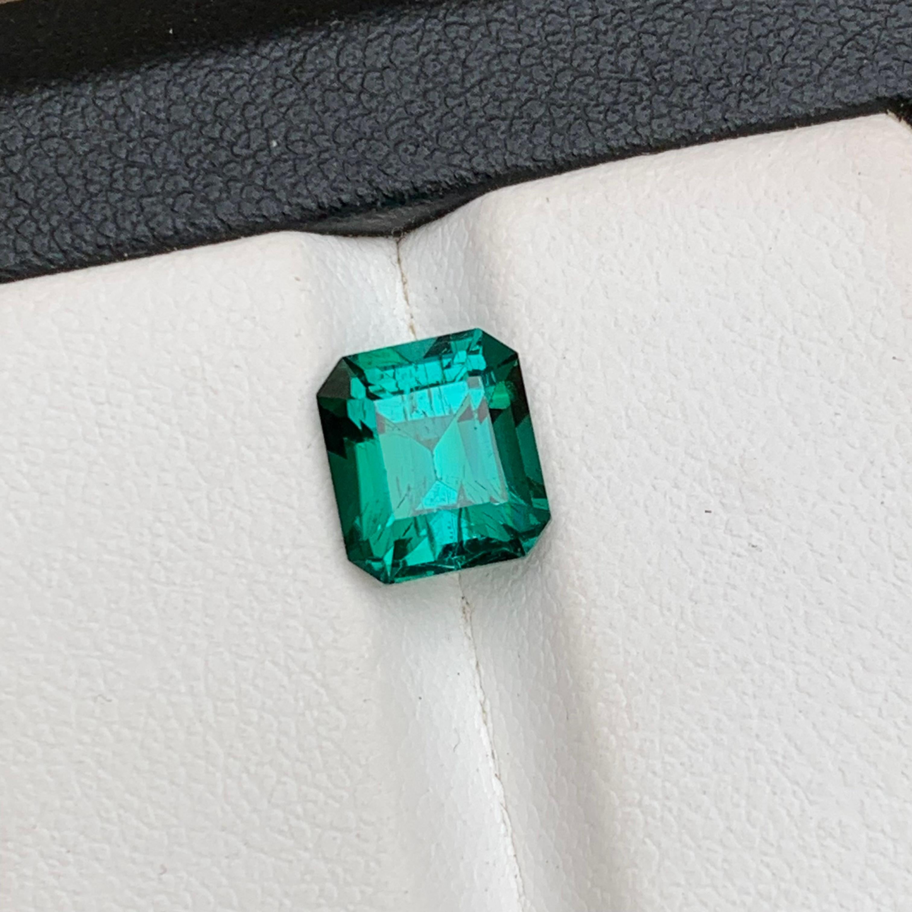 Women's or Men's Bluish Green Natural Tourmaline Ring Loose Gemstone 2.35 Ct Emerald Cut-Jewelry For Sale