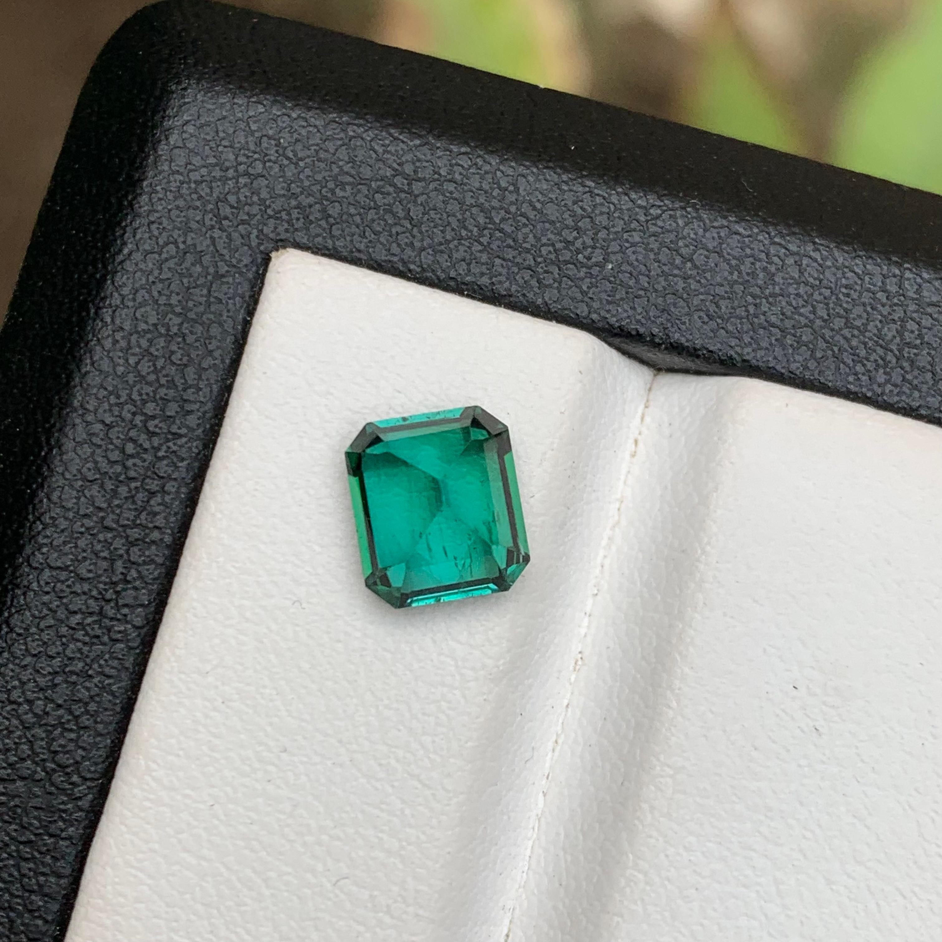 Bluish Green Natural Tourmaline Ring Loose Gemstone 2.35 Ct Emerald Cut-Jewelry For Sale 1